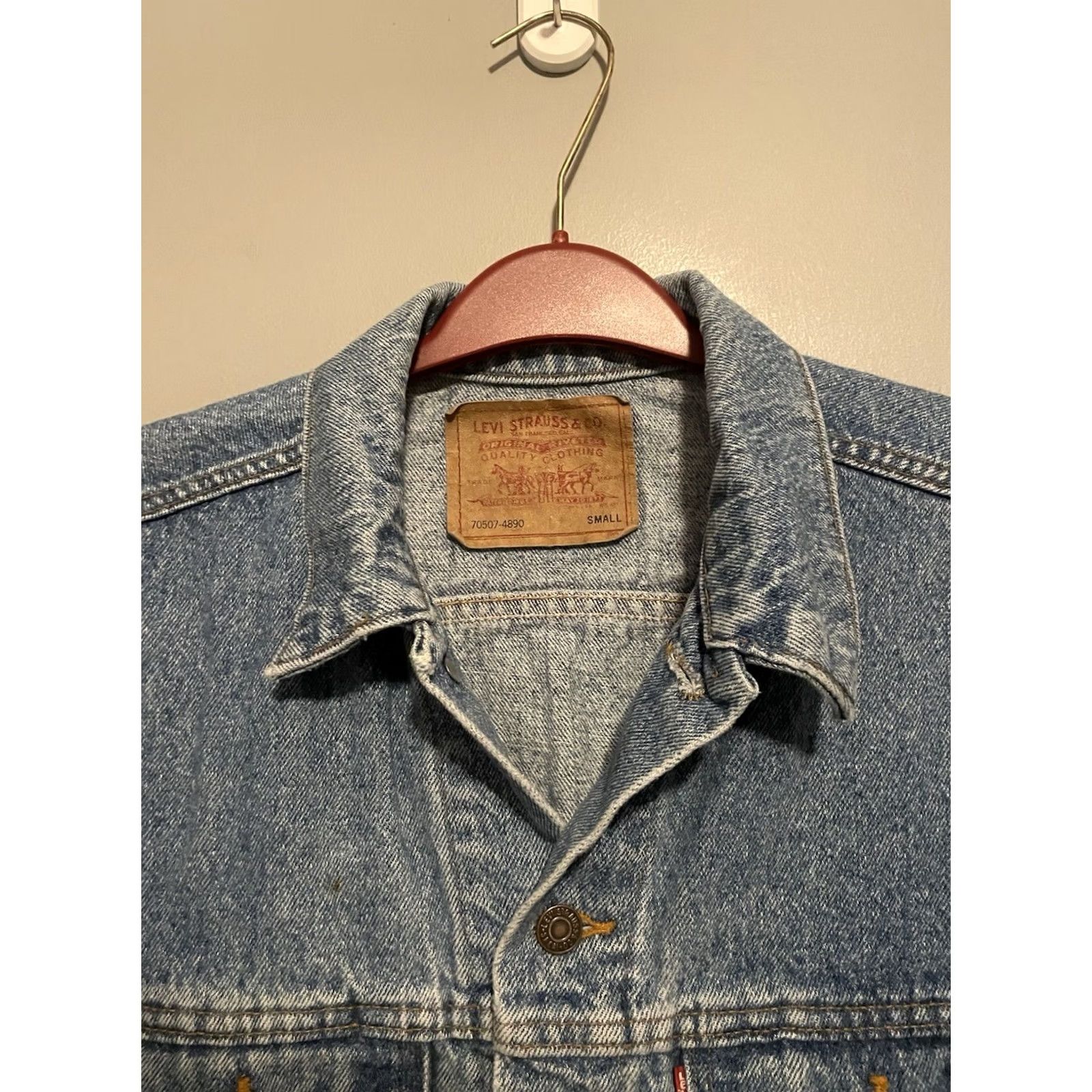 Levi's VINTAGE Levi's Trucker Jacket Mens S Wash Denim Cotton 90s 70507-4890 Left Sleeve Hole Staining | Levi's | Jacket Size US S / EU 44-46 / 1 - 2 Thumbnail