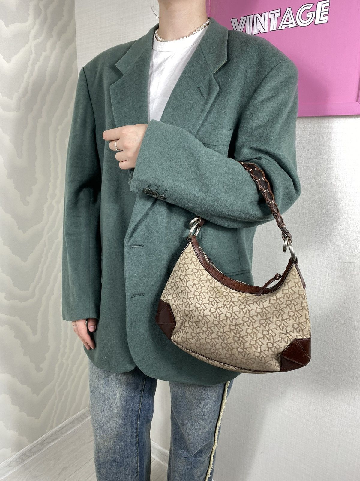 DKNY × Vintage DKNY Canvas Monogram Leather Handbag Size ONE SIZE - 1 Thumbnail