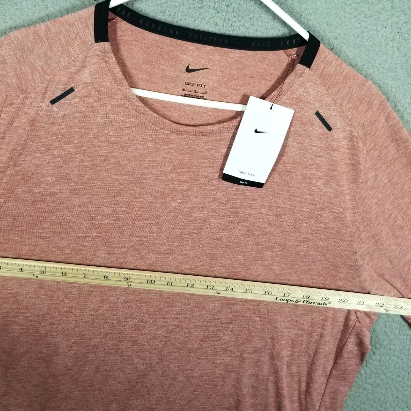 Nike NIKE DRI-FIT PINNACLE SHIRT XL Men Short Sleeve Running division T-Shirt Pink Size US XL / EU 56 / 4 - 7 Thumbnail