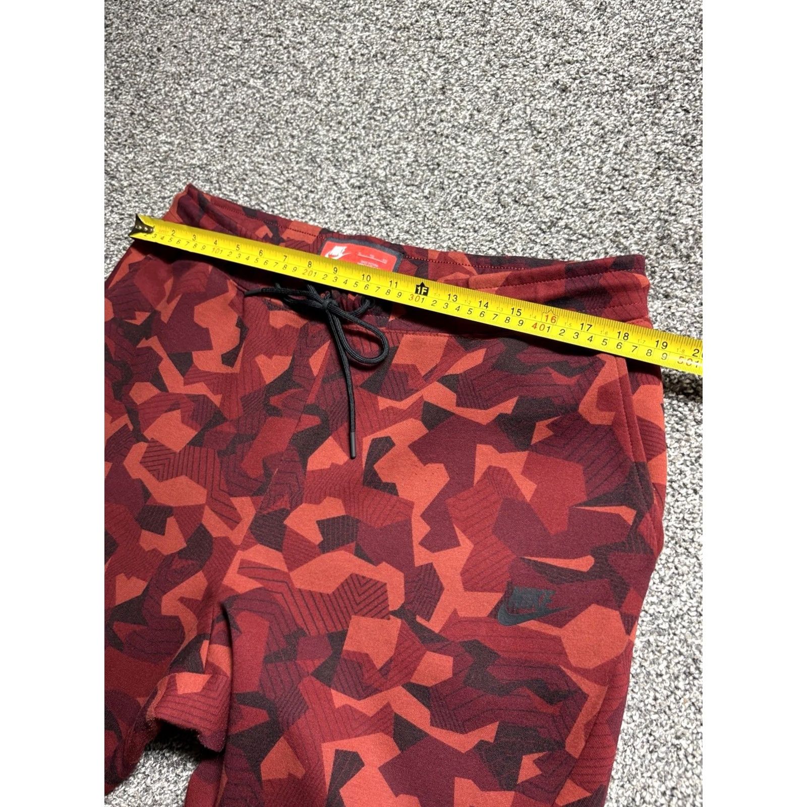 Nike Nike Tech Fleece Pants Joggers Mens XL Red Camo Sweatpants 823499 Size US 36 / EU 52 - 6 Thumbnail