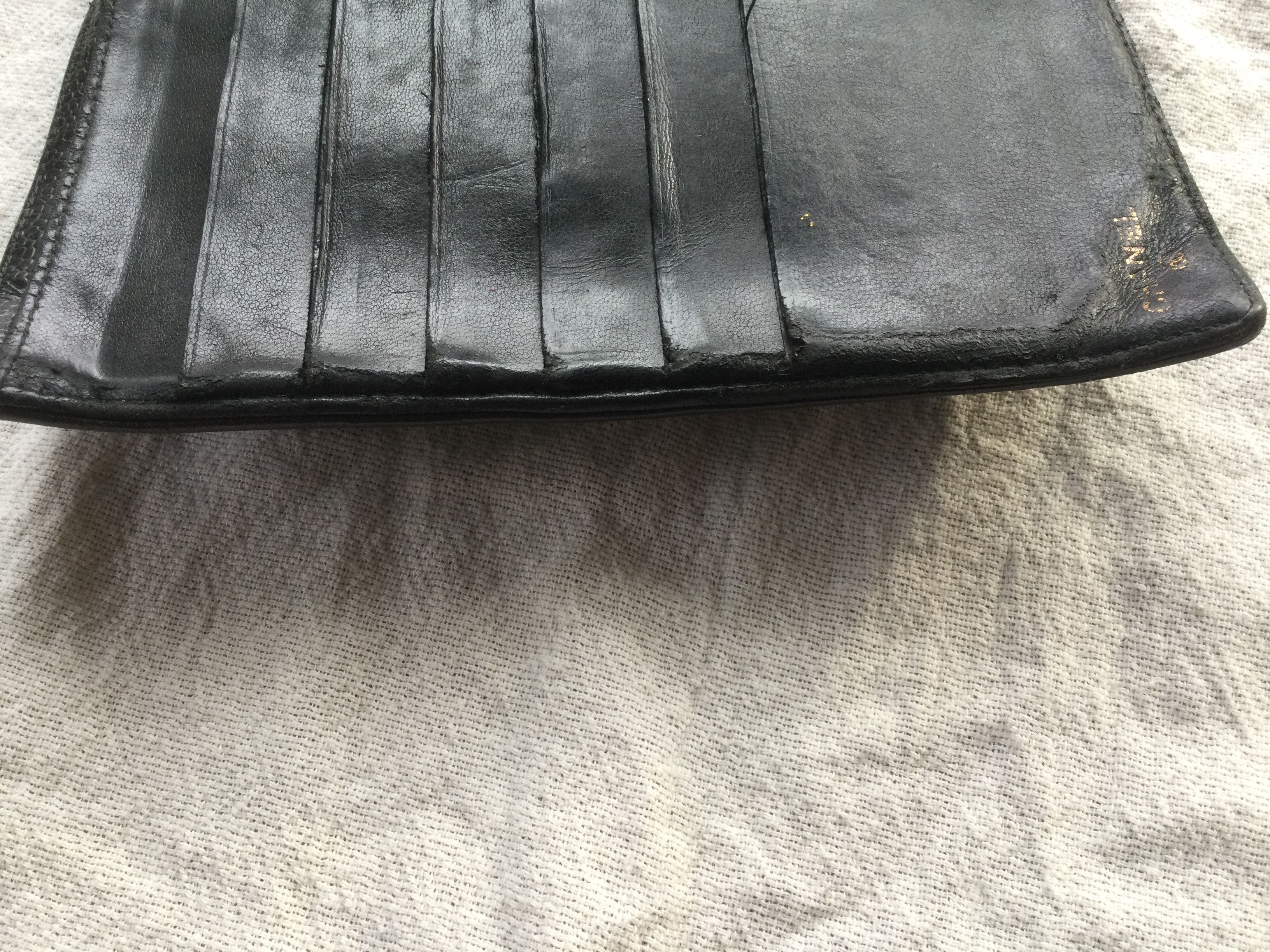 Chanel Vintage Chanel Black Caviar Leather CC Long Wallet. Size ONE SIZE - 10 Thumbnail