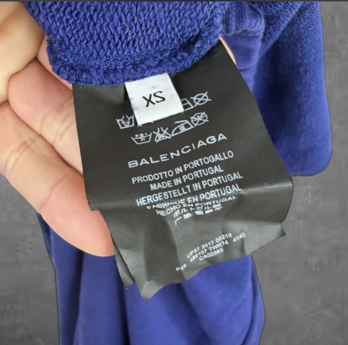 Balenciaga BALENCIAGA NAVY BAGGY SWEATPANTS Size US 28 / EU 44 - 4 Thumbnail