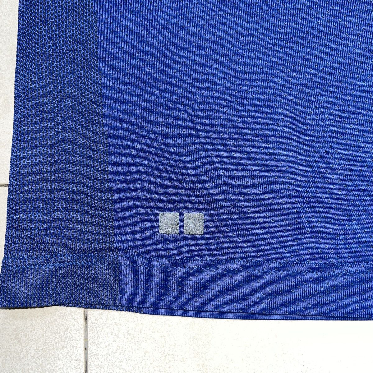 Uniqlo Uniqlo Polyester Polo Shirt Size US S / EU 44-46 / 1 - 9 Thumbnail