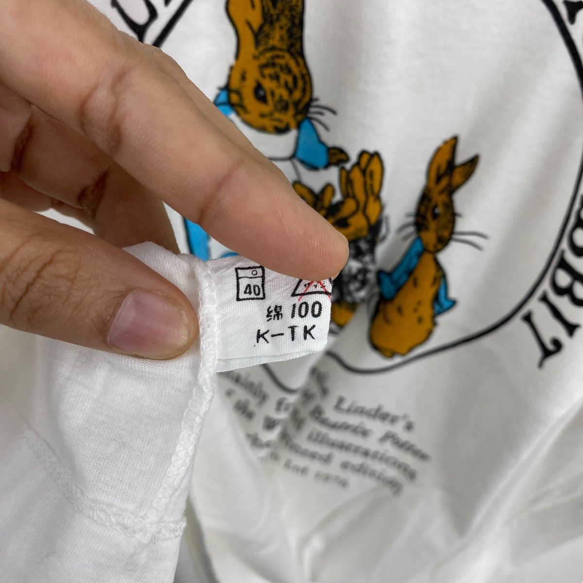 Vintage Vintage 70's The TALE Of PETER RABBIT Children Book Tee Size US M / EU 48-50 / 2 - 6 Thumbnail