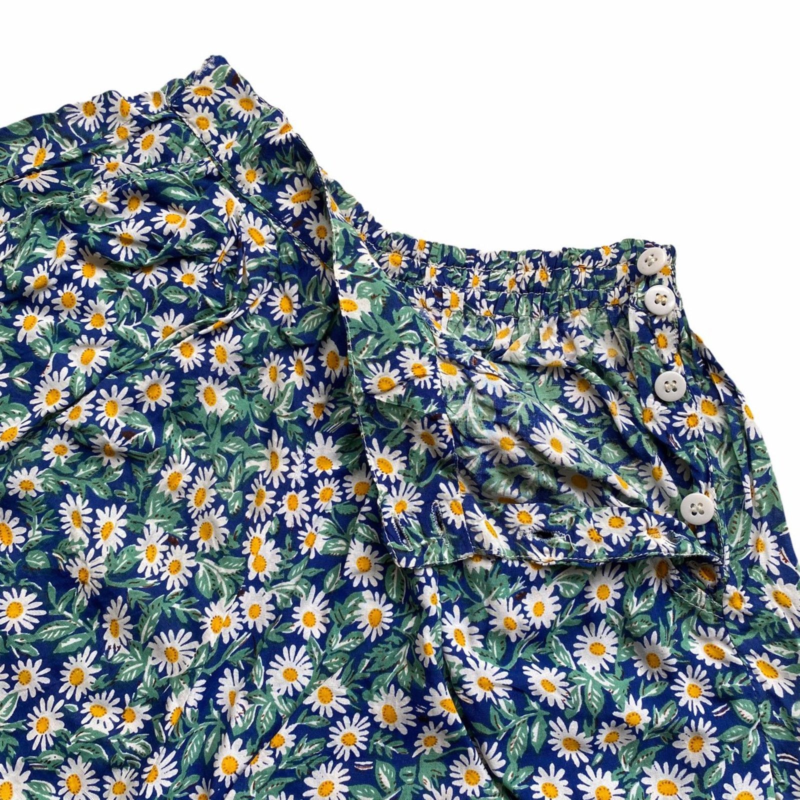 Vintage 70s vintage high waisted floral shorts - size 6 (24"-26") Size 25" / US 0 / IT 36 - 2 Thumbnail