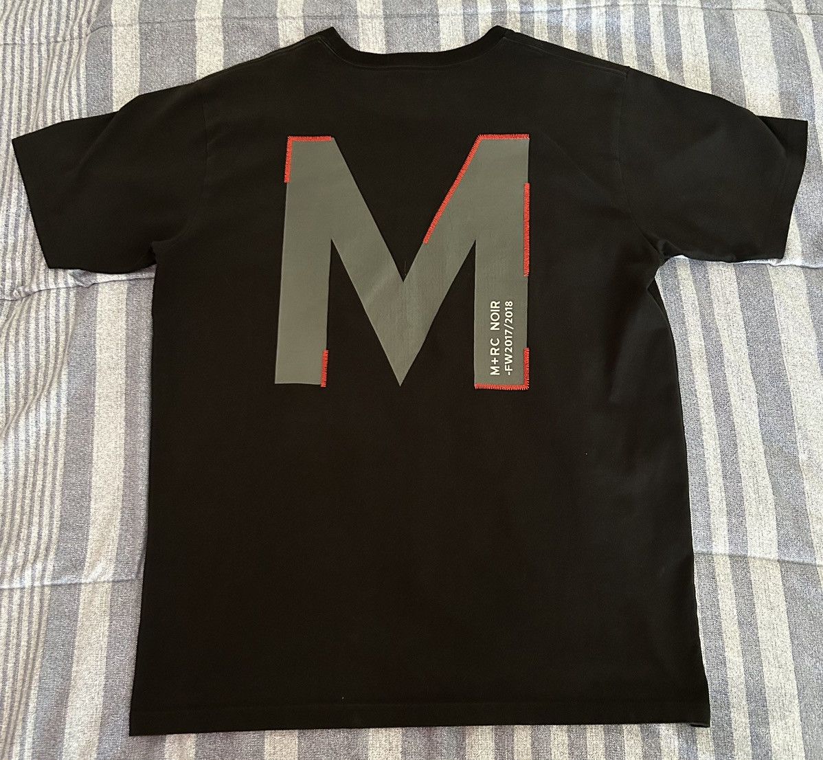【M+RC NOIR】Monogram Black Tシャツ M+RC Noir t shirt