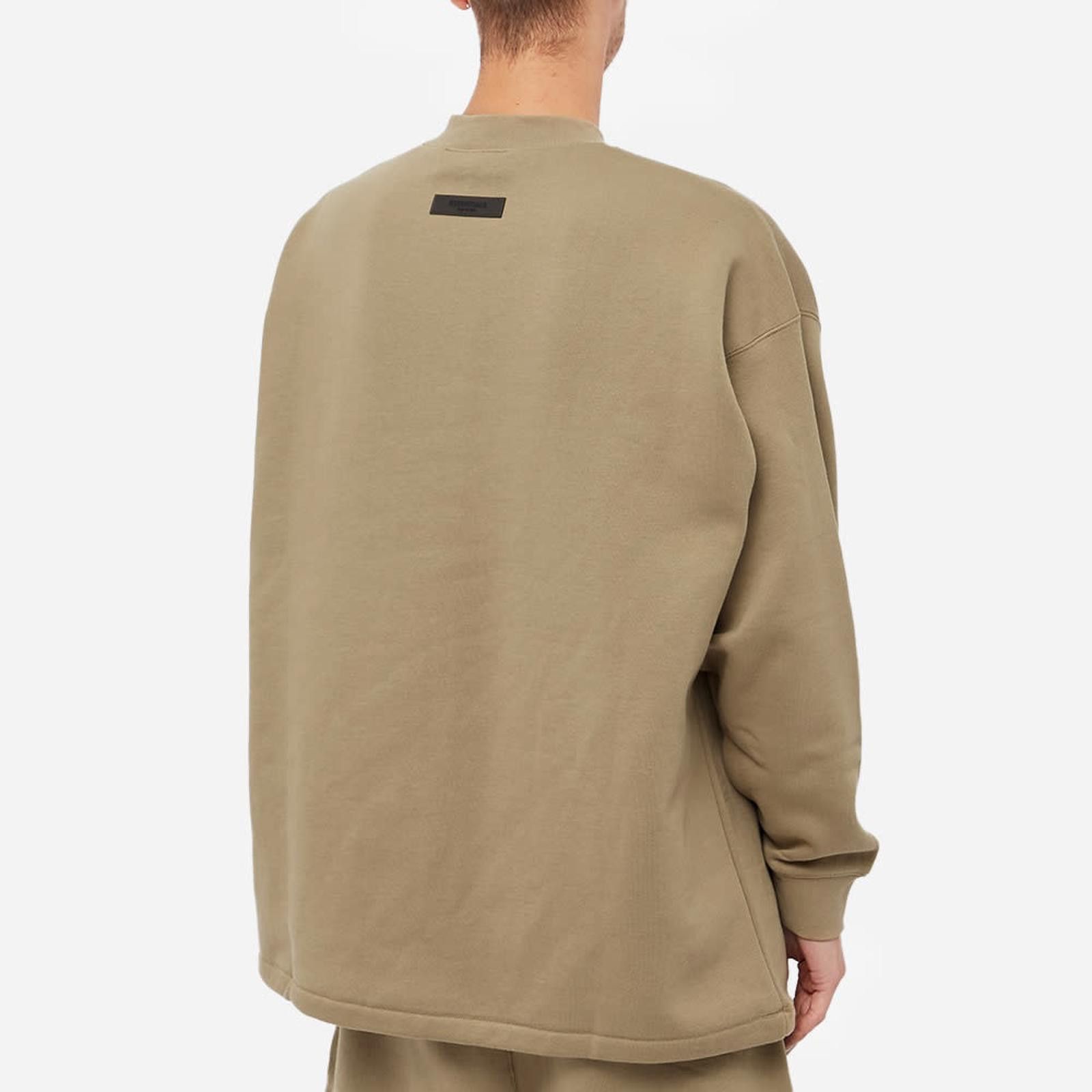 Fear of God Fear of God Essentials Relaxed Crewneck Oak Size XL Size US XL / EU 56 / 4 - 2 Thumbnail