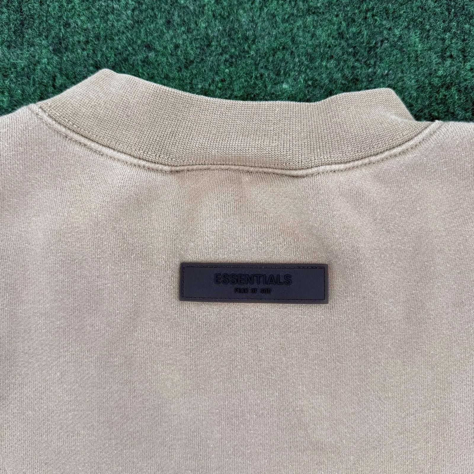 Essentials Essentials Crewneck Sweatshirt Oak S Used Size US S / EU 44-46 / 1 - 11 Thumbnail