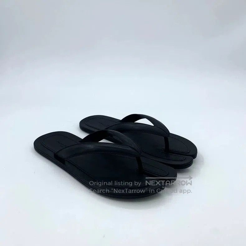 Maison Margiela Black Casual Flip Flop Sandals. Size US 9.5 / EU 42-43 - 2 Thumbnail