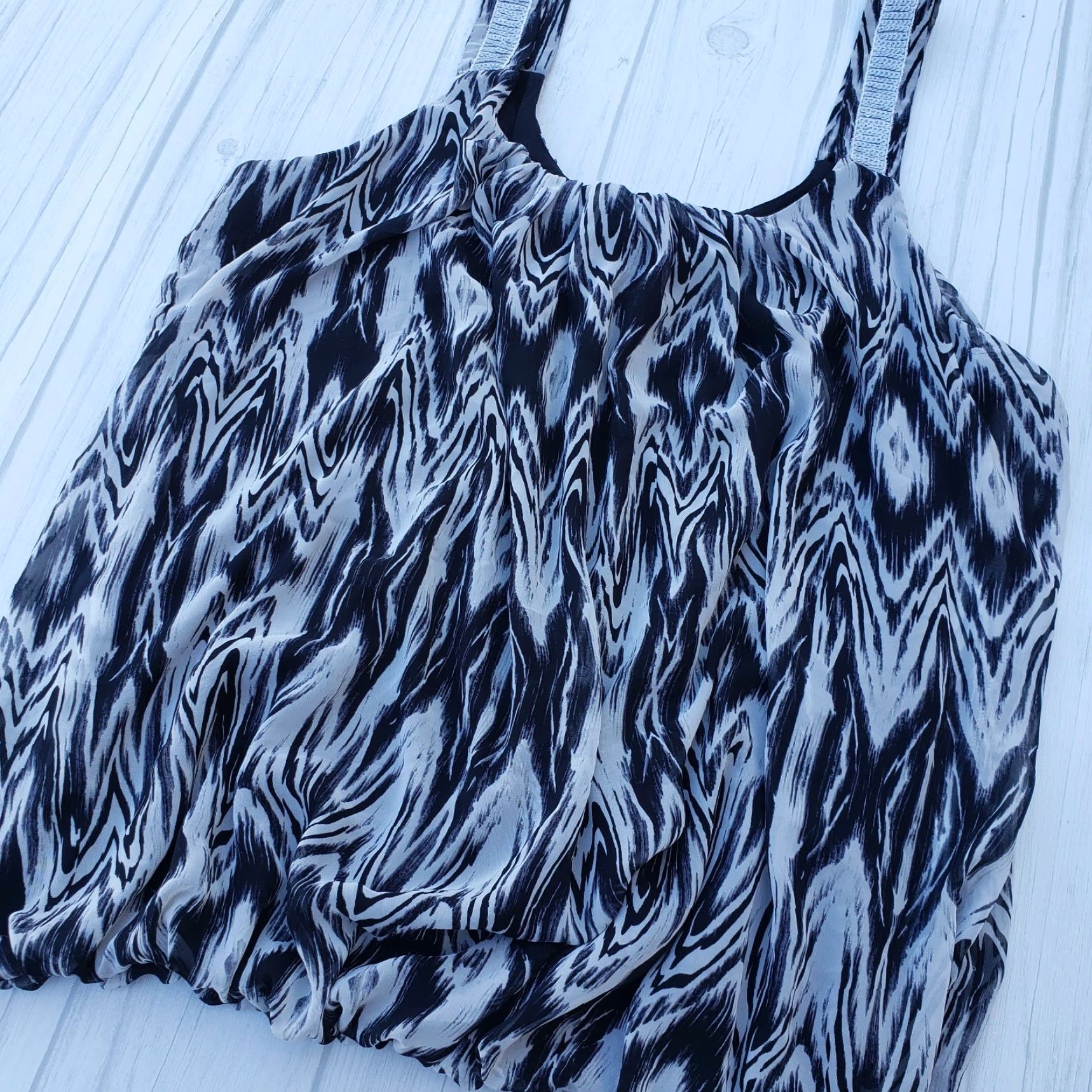 Torrid Womens Torrid Black and White Sheer Tank Top Size 2 Sequin Straps Size XS / US 0-2 / IT 36-38 - 2 Thumbnail