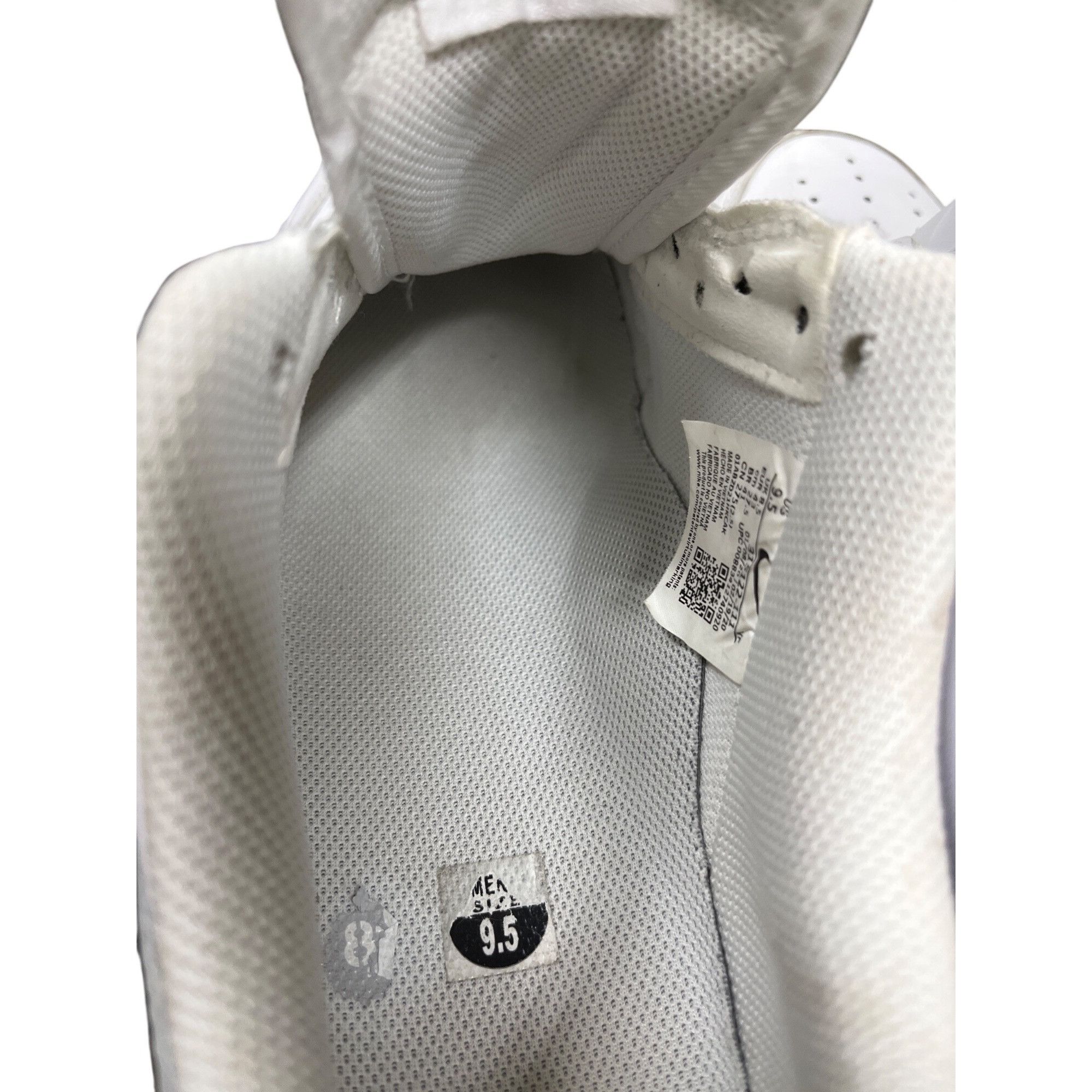 Nike Nike Air Force 1 mens white leather low top athletic sneaker Size US 9.5 / EU 42-43 - 7 Thumbnail