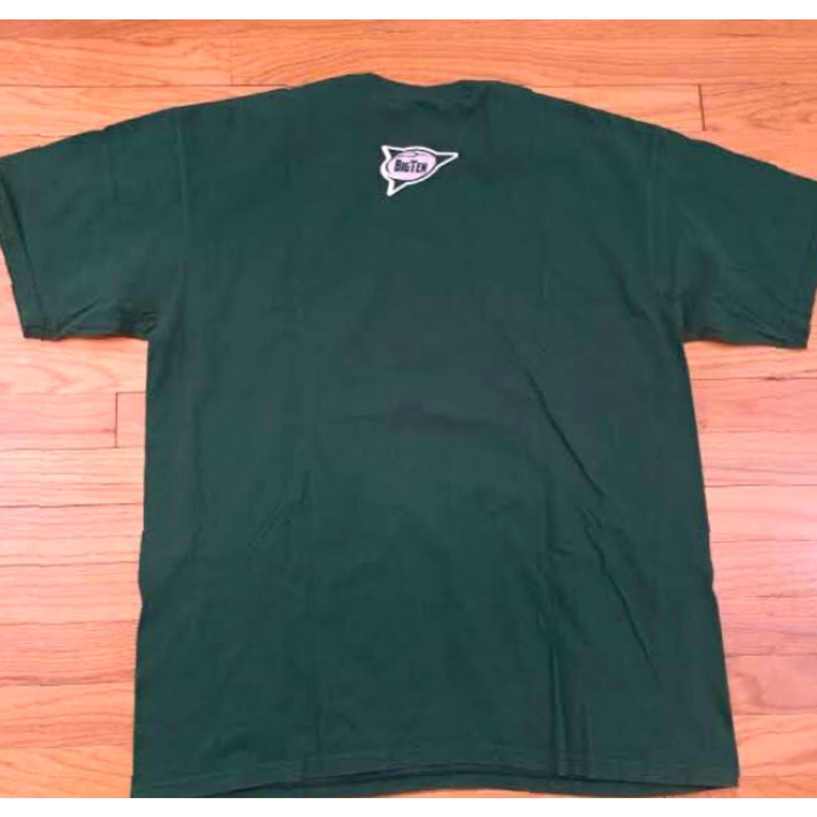 Nike Nike T-Shirt Michigan State Football Men L Green EUC Regular Sleeve Short Solid Sports 28in long 23in pit to pit Size L Size US L / EU 52-54 / 3 - 4 Thumbnail