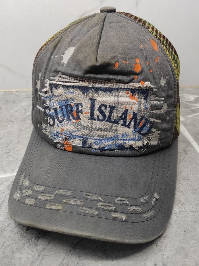 Vintage Vintage Surf Island Distressed Style Trucker Hat Cap Size ONE SIZE - 1 Thumbnail
