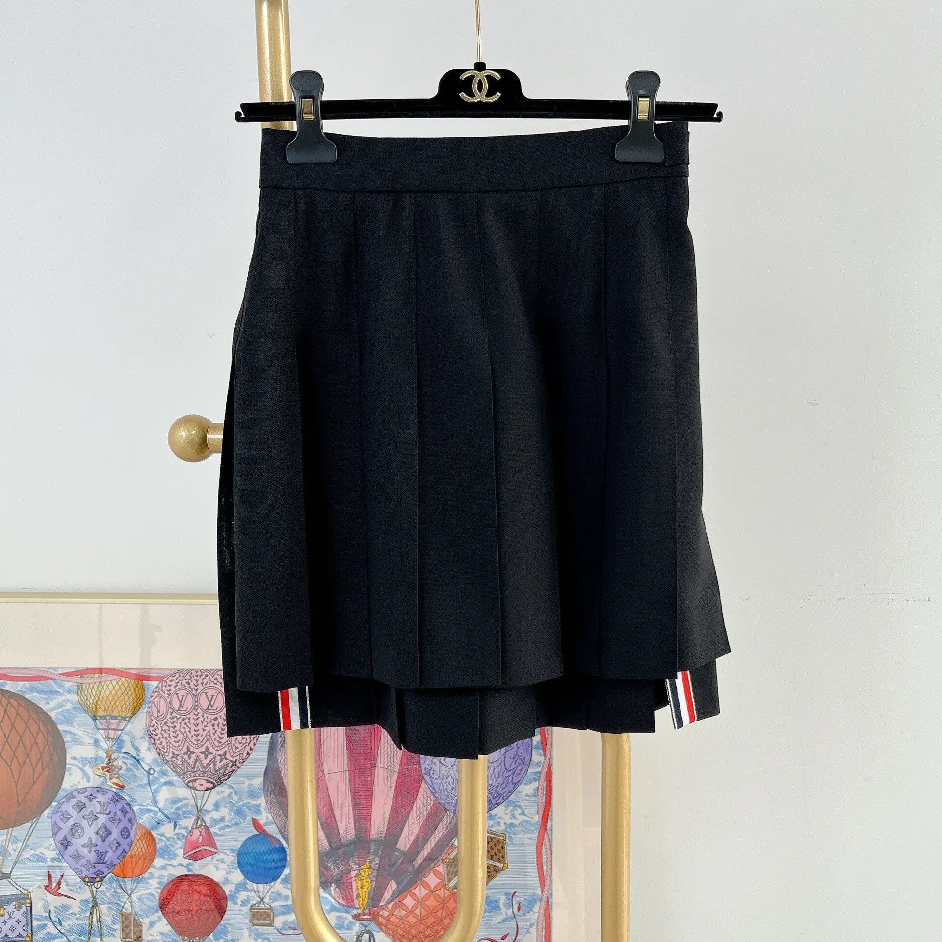Thom Browne Thom Browne Black Pleated A-line Skirt Size 36" / US 14 / IT 50 - 1 Thumbnail