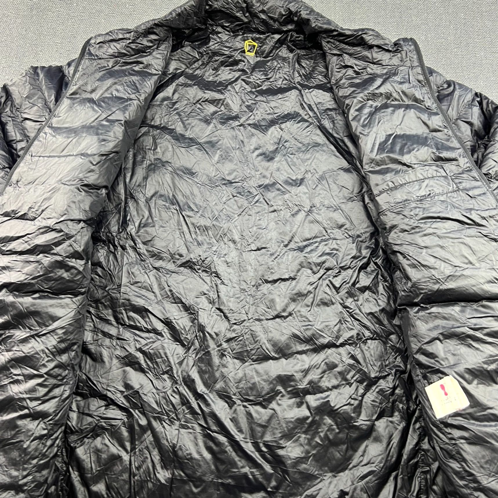 Vintage KUMAMON Mens Down Jacket Large Full Zip Black Mascot Cartoon Jacket Regular Mens L Black Down Puffer Zipful Wearable Bagged Packable Japan Mascot Size US L / EU 52-54 / 3 - 6 Thumbnail