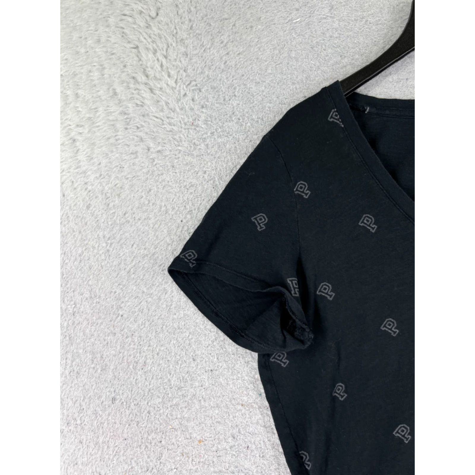 Victoria's Secret Victoria's Secret Shirt Womens Medium Black Short Sleeve V-Neck All Over Print Shirt Size M / US 6-8 / IT 42-44 - 3 Thumbnail