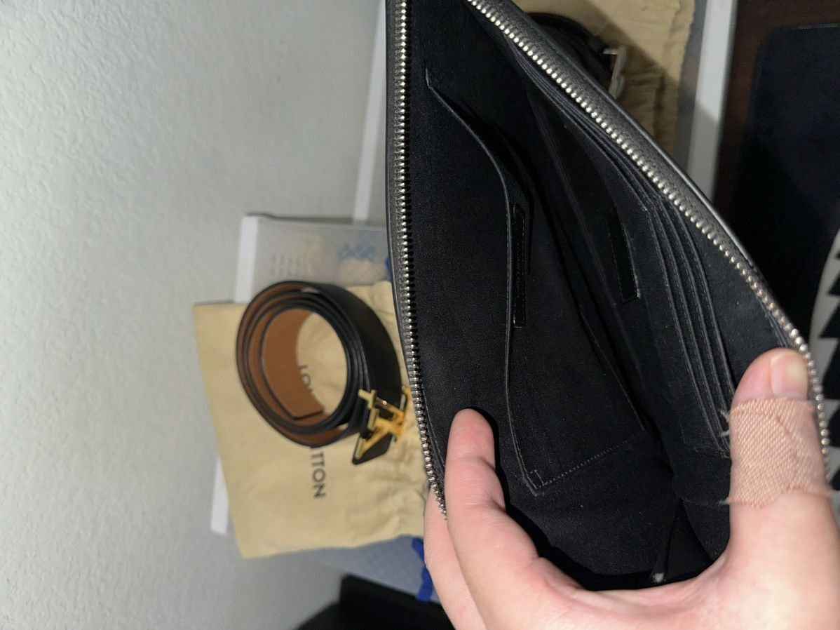 Saint Laurent Paris × Yves Saint Laurent Saint Laurent Matte Leather Tiny Monogram Zip Holder Size ONE SIZE - 7 Thumbnail