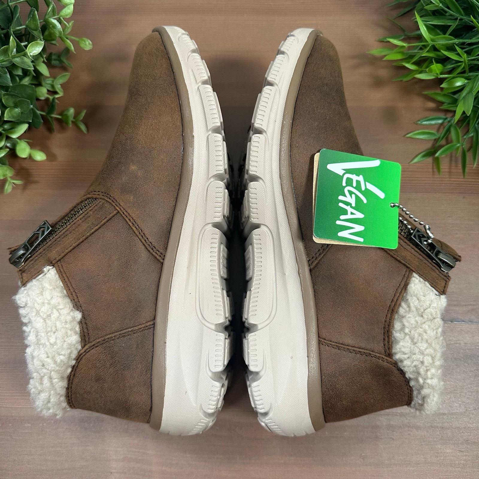 SKECHERS Skechers Social Mode Water Repellent Vegan Ankle Boots Size US 6 / IT 36 - 6 Thumbnail