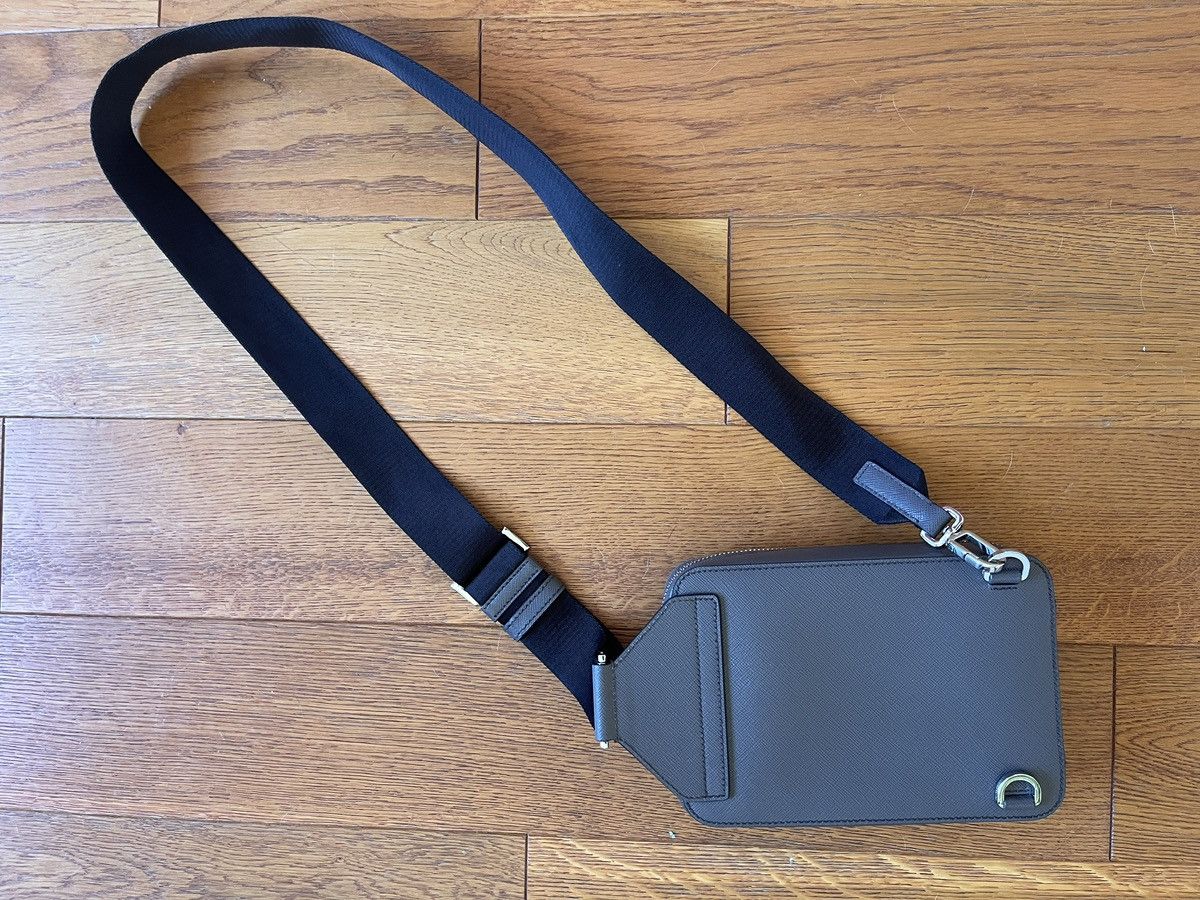 Prada Prada Grey leather cross body bag Size ONE SIZE - 3 Thumbnail