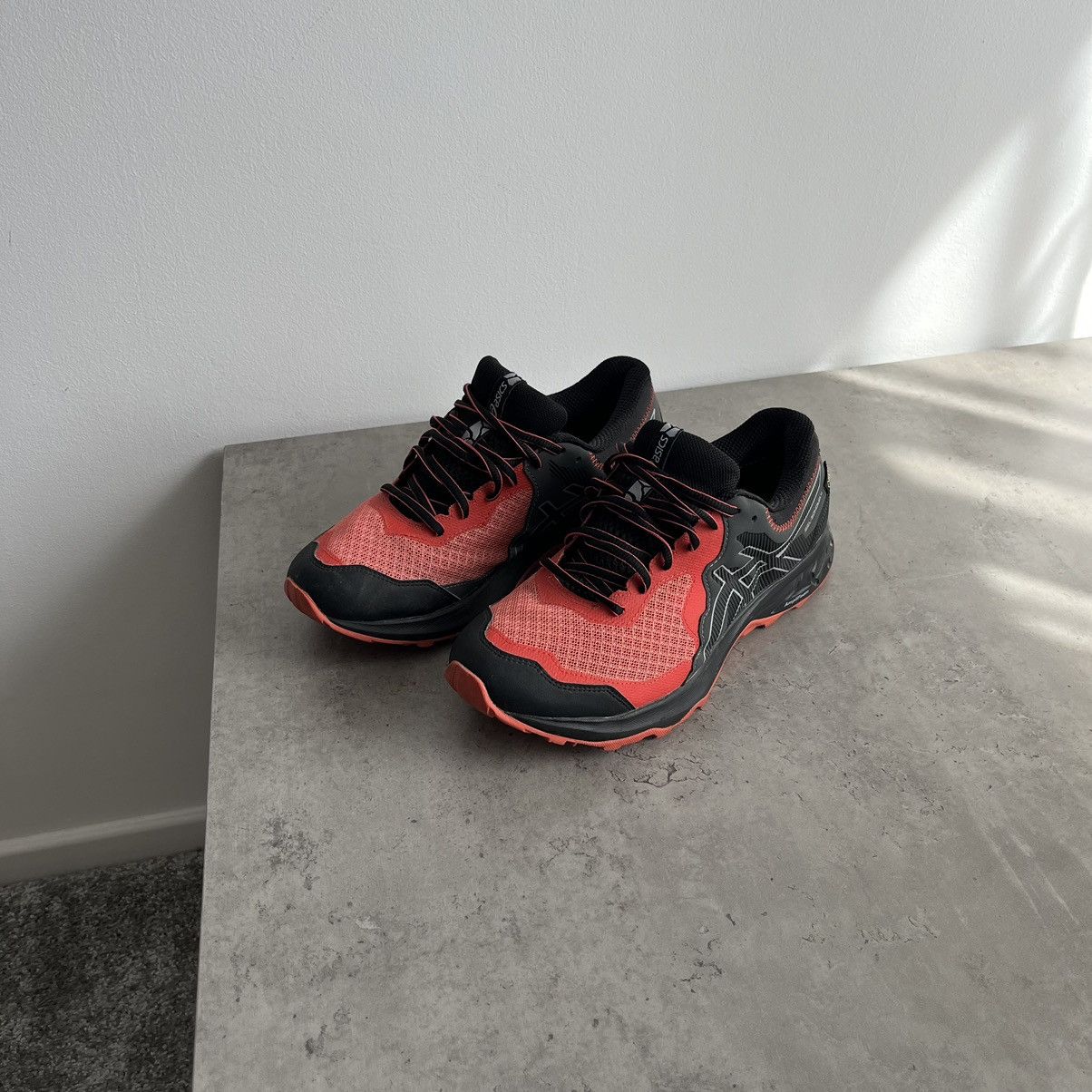 Asics ASICS GEL-SONOMA 4 G-TX Size US 7 / EU 40 - 1 Thumbnail