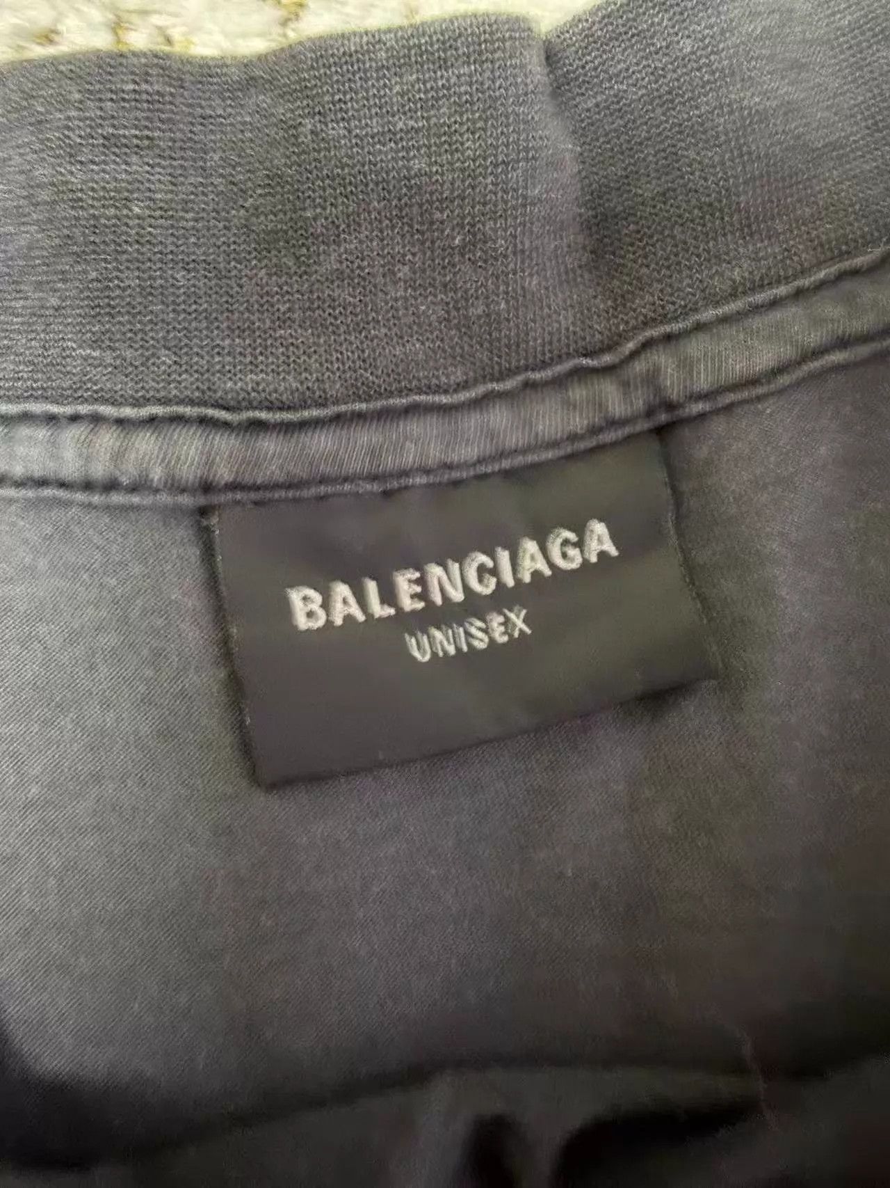 Balenciaga Balenciaga Oversized Short Sleeve T-shirt S Size S / US 4 / IT 40 - 2 Thumbnail