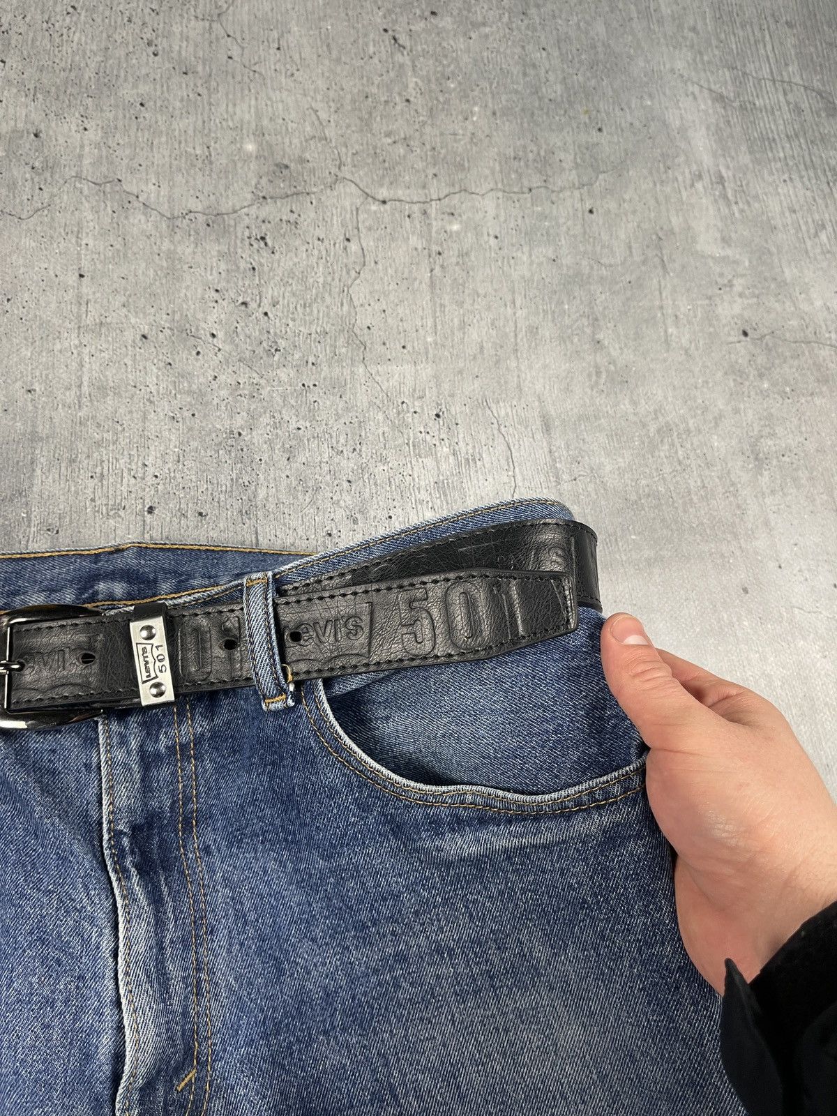 Levi's × Levi's Vintage Clothing × Vintage Vintage Levi's Black Leather Belt Size ONE SIZE - 4 Thumbnail