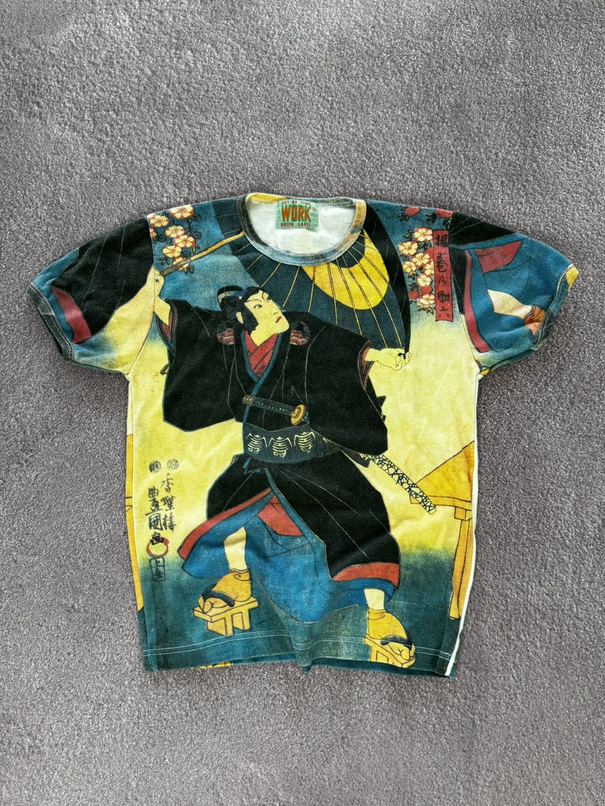 Japanese Brand Japanese Brand Vintage Y2K Multicoloured Rare T-Shirt Size M / US 6-8 / IT 42-44 - 1 Thumbnail