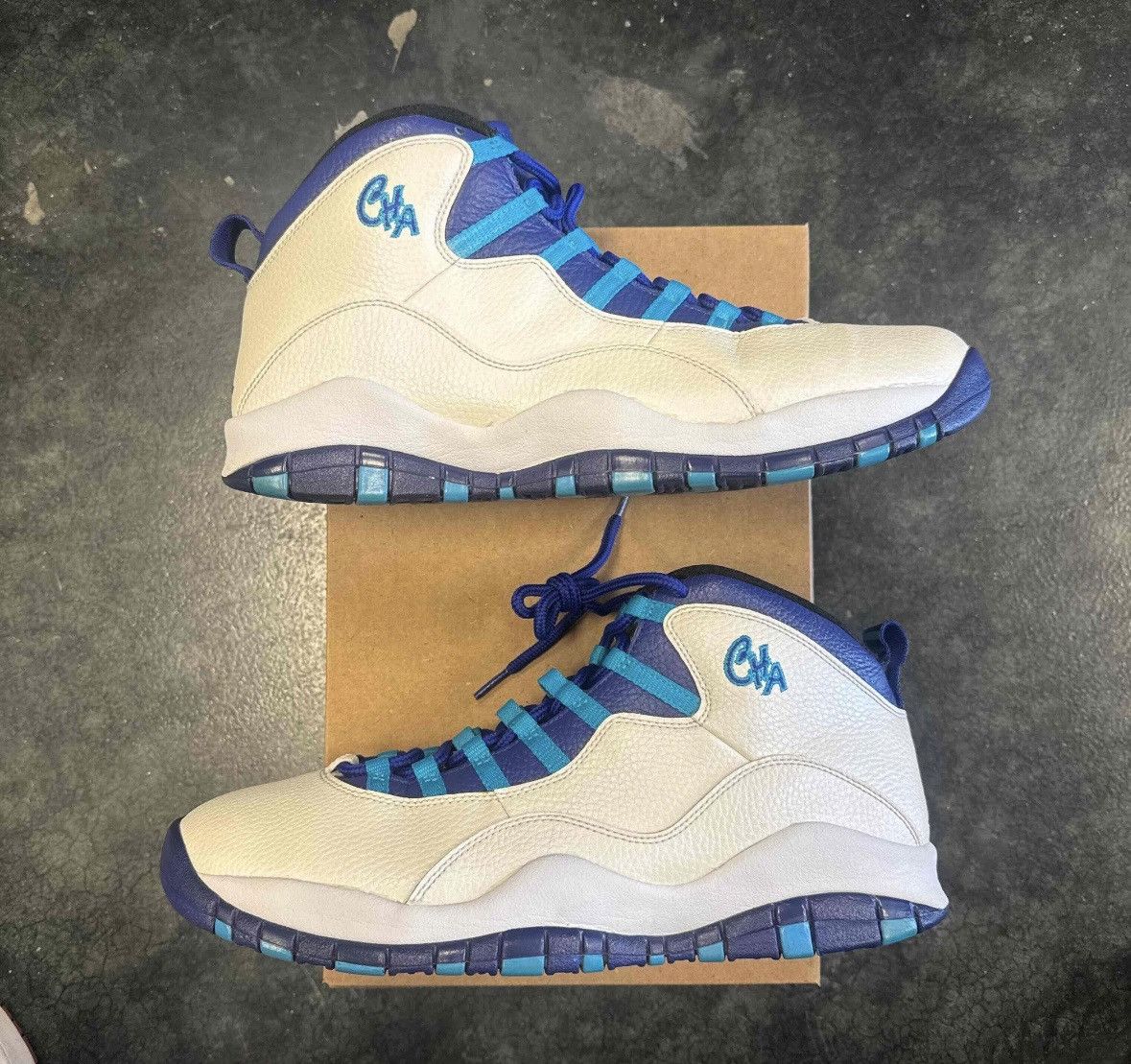 Jordan Brand Jordan 10 Charlotte Size US 12 / EU 45 - 1 Thumbnail