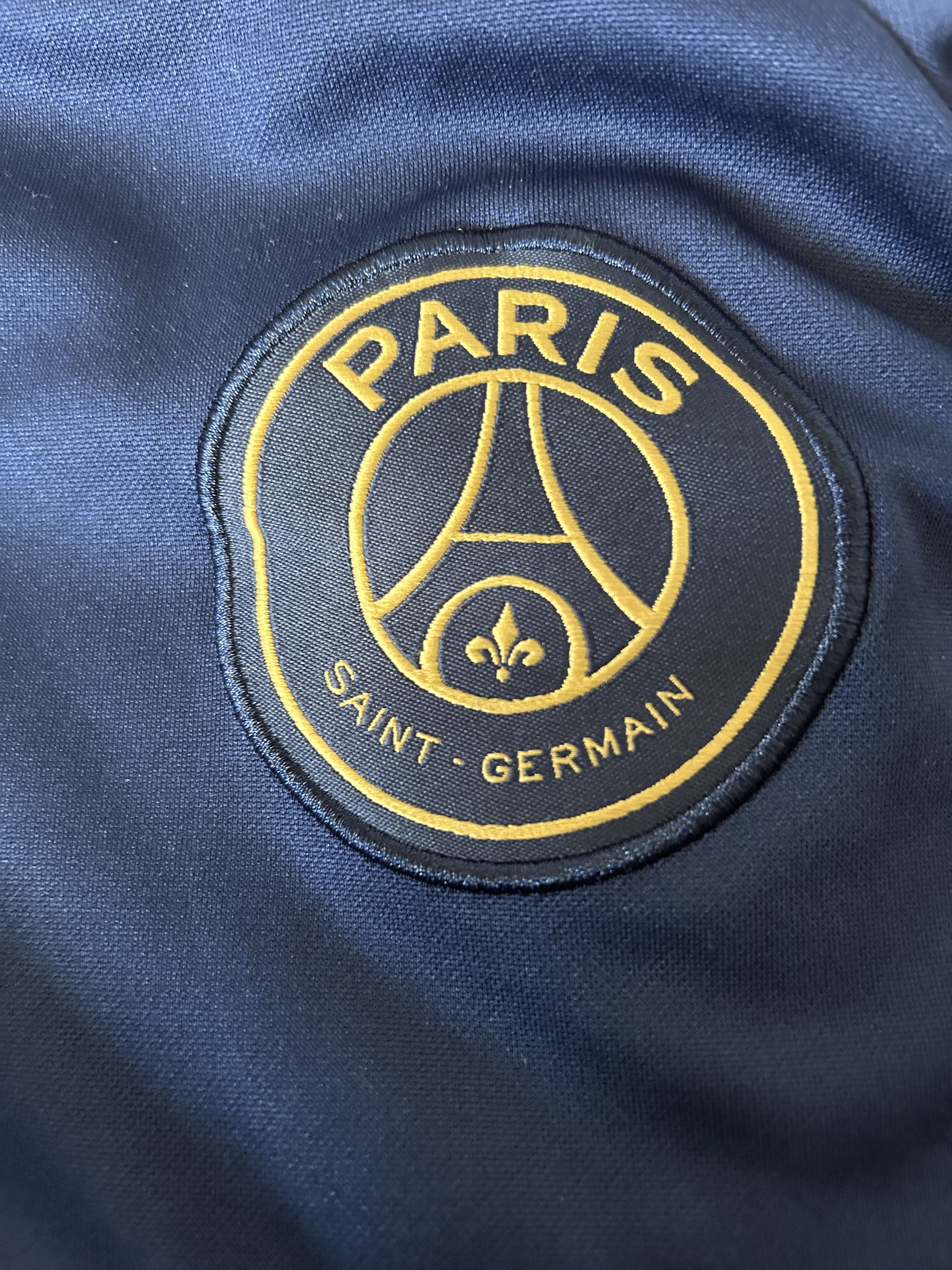 Nike PSG training sweatshirt - Nike - S - UNIQUE Size US S / EU 44-46 / 1 - 3 Thumbnail