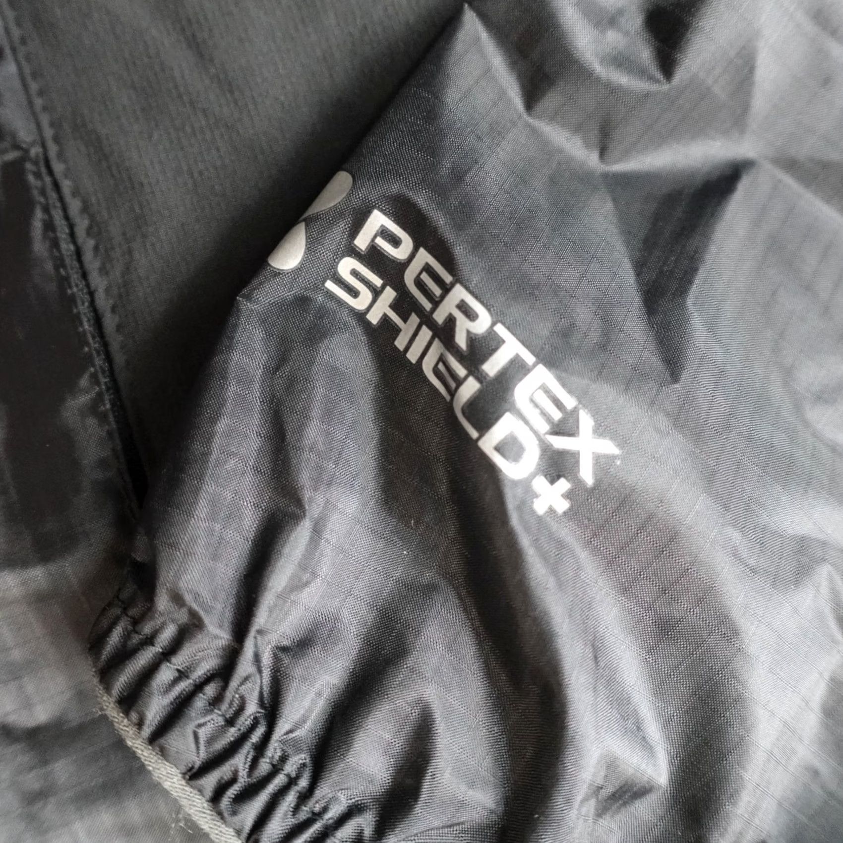 Outdoor Research Outdoor Research Jacket Womens Medium Black Full Zip Helium Hybrid Pertex Shield Size M / US 6-8 / IT 42-44 - 2 Thumbnail