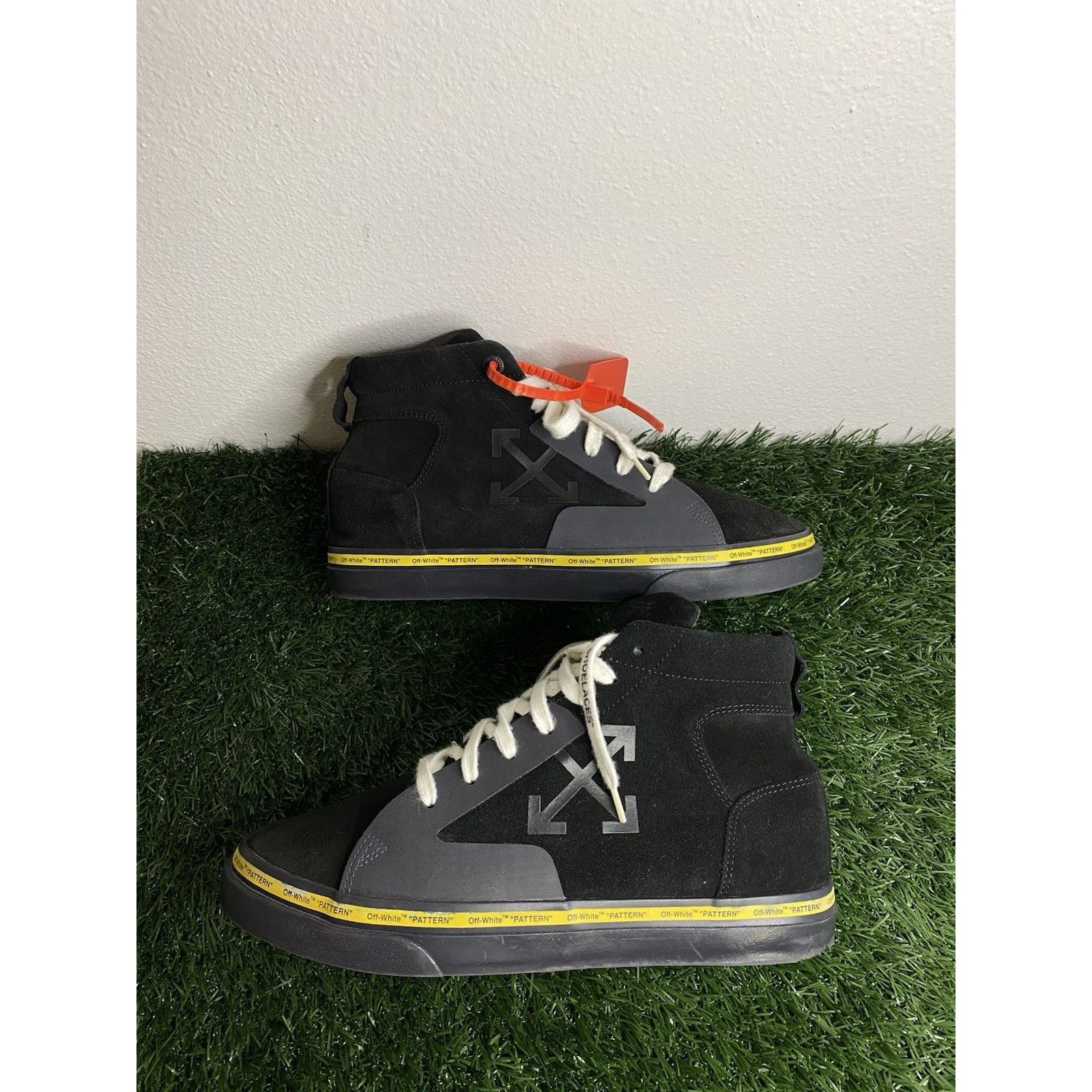Off-White Off-White Vulc Sneaker Mid 'Black' | Size 43 EU ( 10 us ) Size US 10 / EU 43 - 2 Thumbnail