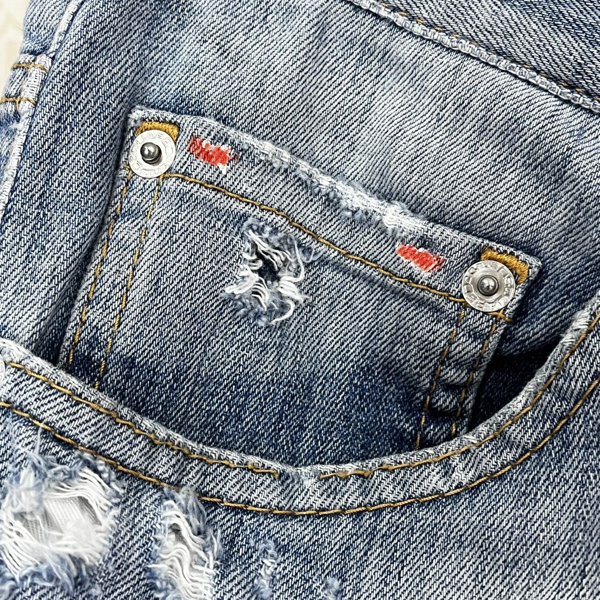Dsquared2 DSquared2 Distressed Painters Denim Made In Italy Jeans Size US 32 / EU 48 - 13 Thumbnail