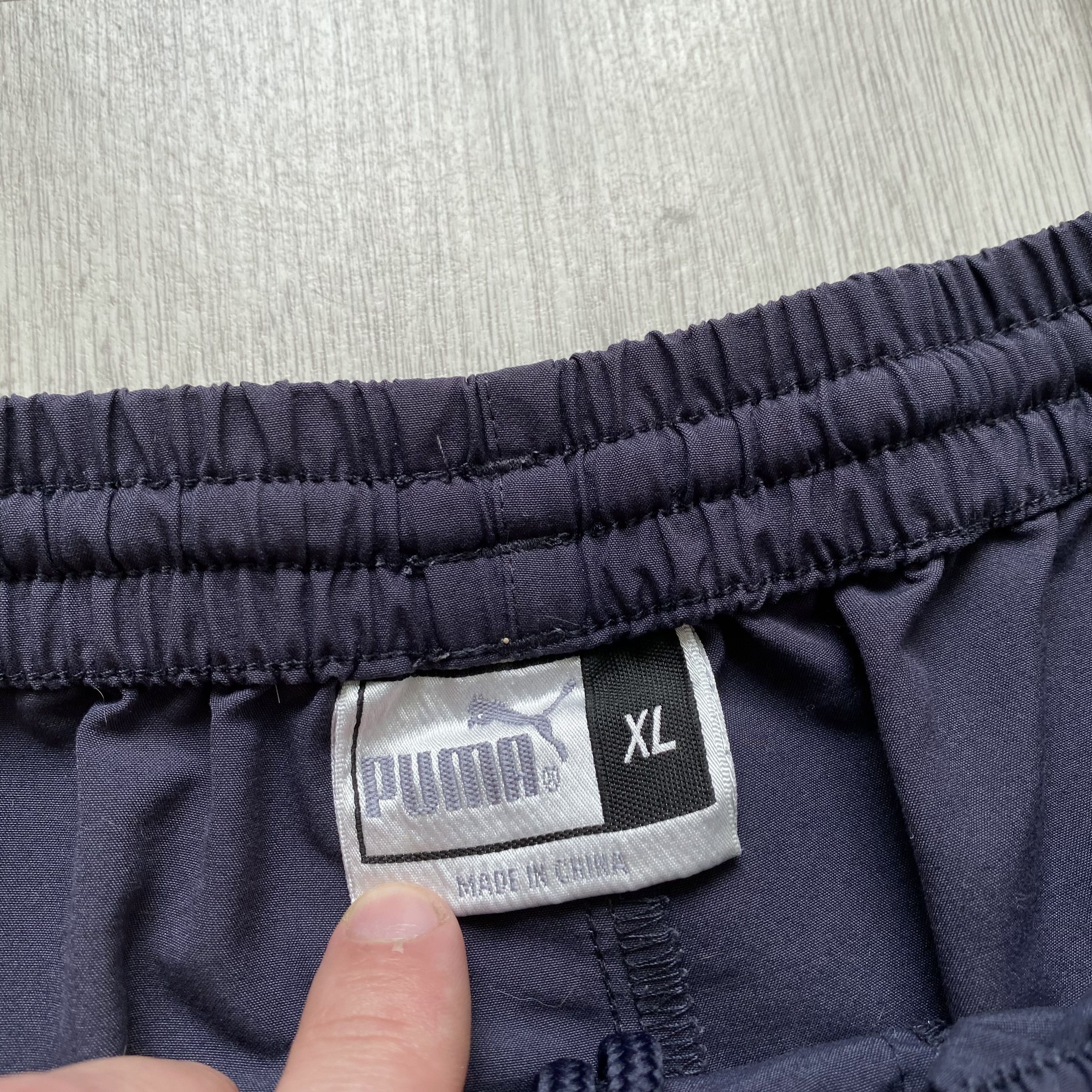 Puma Vintage 90s Puma Shorts Nylon big logo Sportwear Size US 36 / EU 52 - 5 Thumbnail