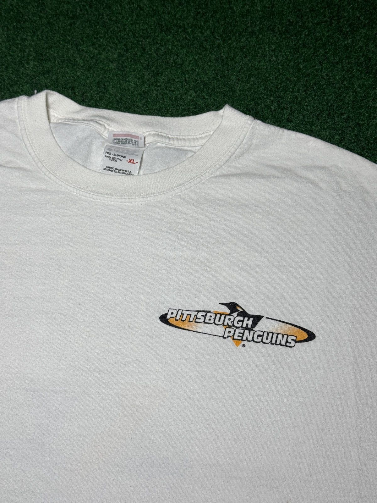 Vintage Vintage Pittsburgh Penguins Y2K Retro NHL Hockey XL T Shirt Size US XL / EU 56 / 4 - 4 Thumbnail