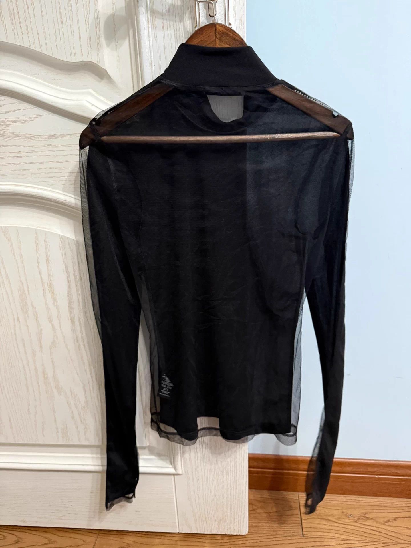 Helmut Lang Helmut Lang Sheer Top 2L Front 1L Back Near New Size S / US 4 / IT 40 - 3 Thumbnail