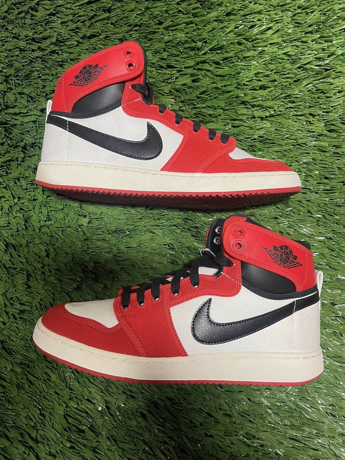Jordan Brand Jordan 1 KO Chicago Size US 9.5 / EU 42-43 - 2 Thumbnail