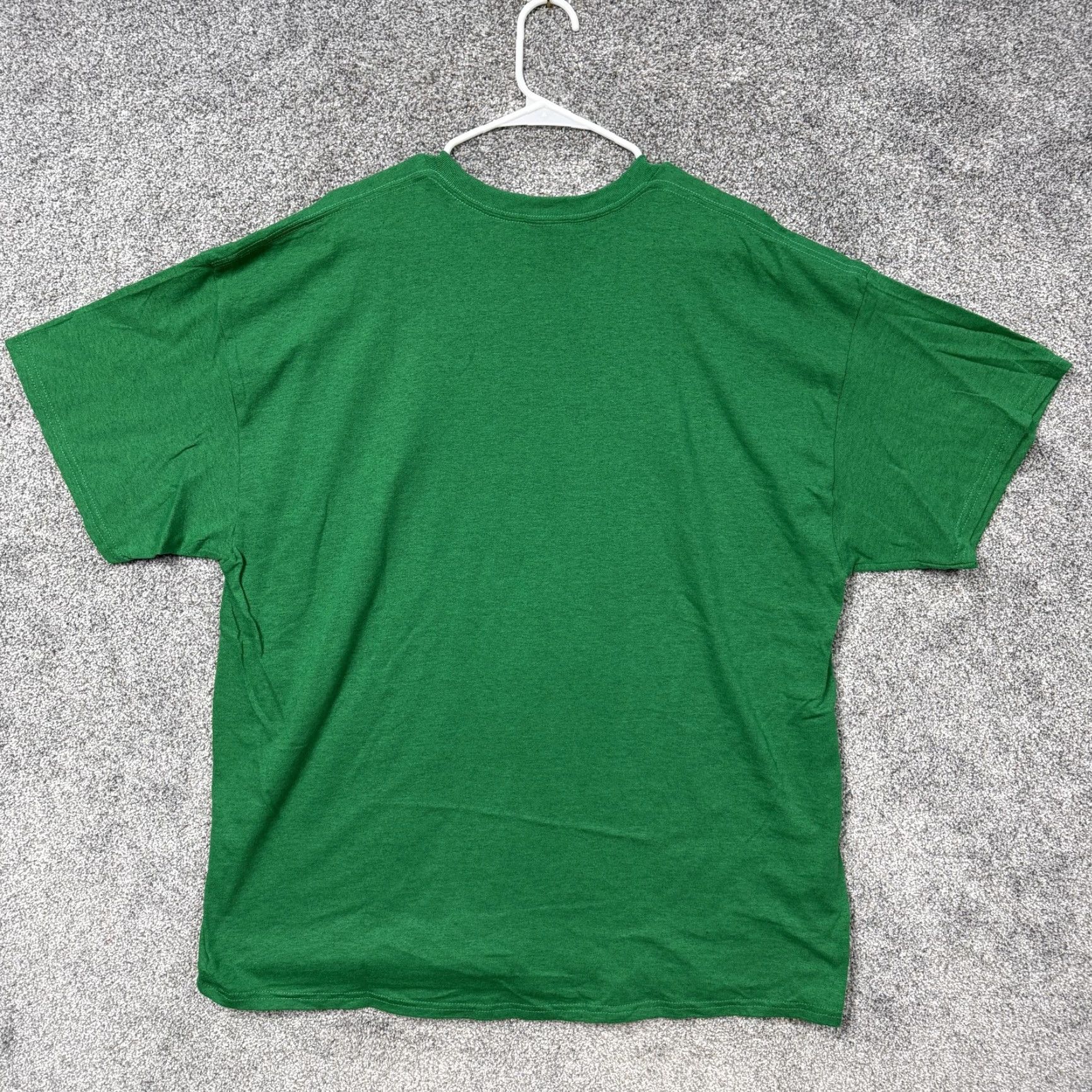 Gildan Gildan Shirt Mens 2XL Green Let's Hunt Philadelphia Football NFL Graphic Tee Shirt Size US XXL / EU 58 / 5 - 7 Thumbnail