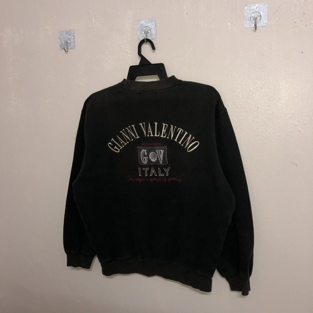 Claudio Valentino Sweatshirt Jumper Valentino Crewneck 🍒
