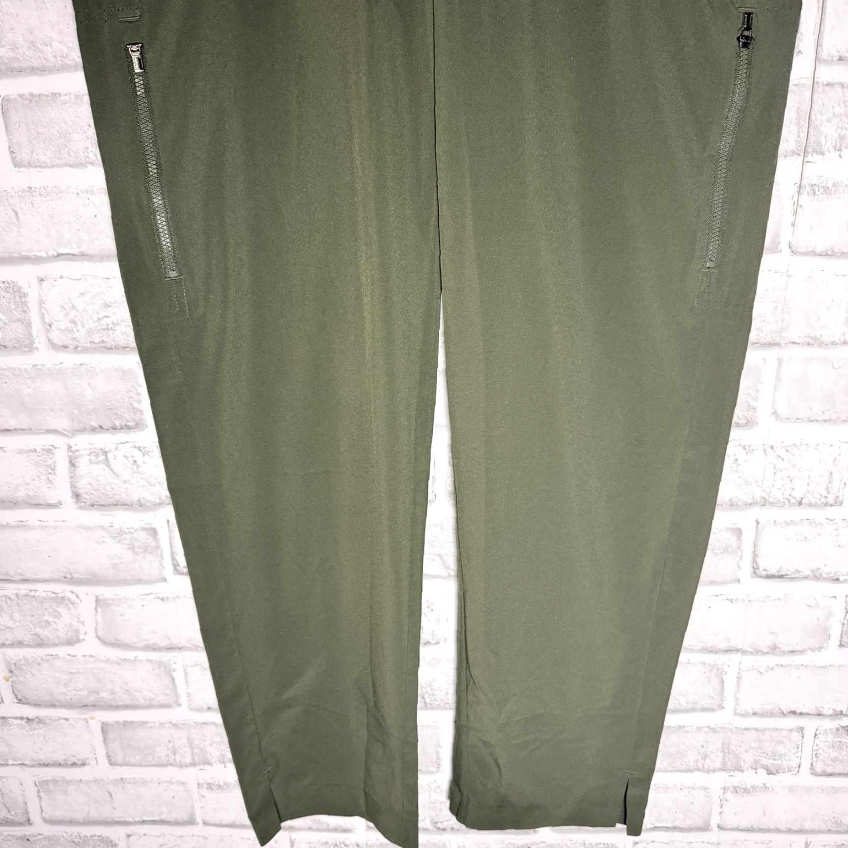 Athleta Athleta Athletic Pants Womens Size 6 Jogger Green Polyester Clothing Shoes? Size 28" / US 6 / IT 42 - 3 Thumbnail