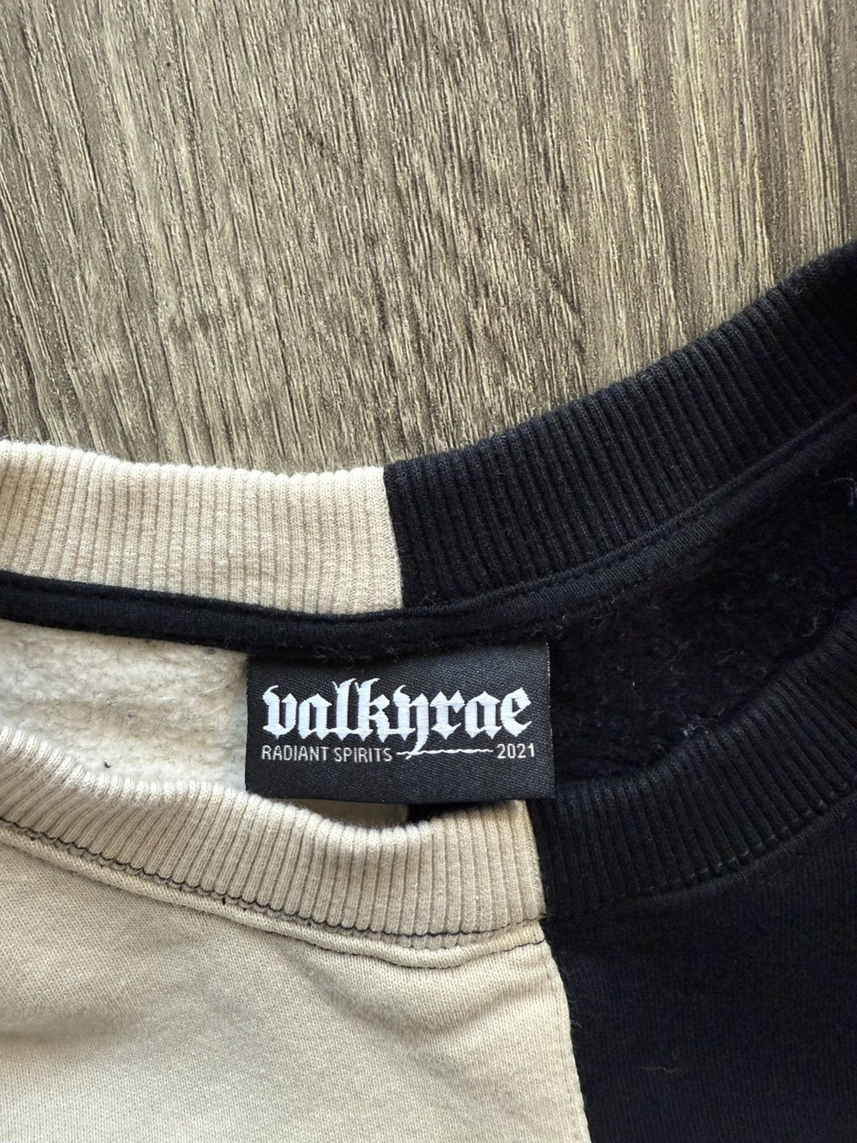 Other Valkyrae Total Eclipse Sweatshirt Size US M / EU 48-50 / 2 - 5 Thumbnail