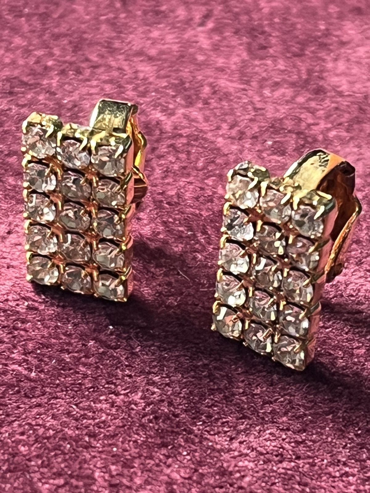 Other Vintage 1980s Gold Tone Rhinestone Clip On Earrings Glam Size ONE SIZE - 1 Thumbnail