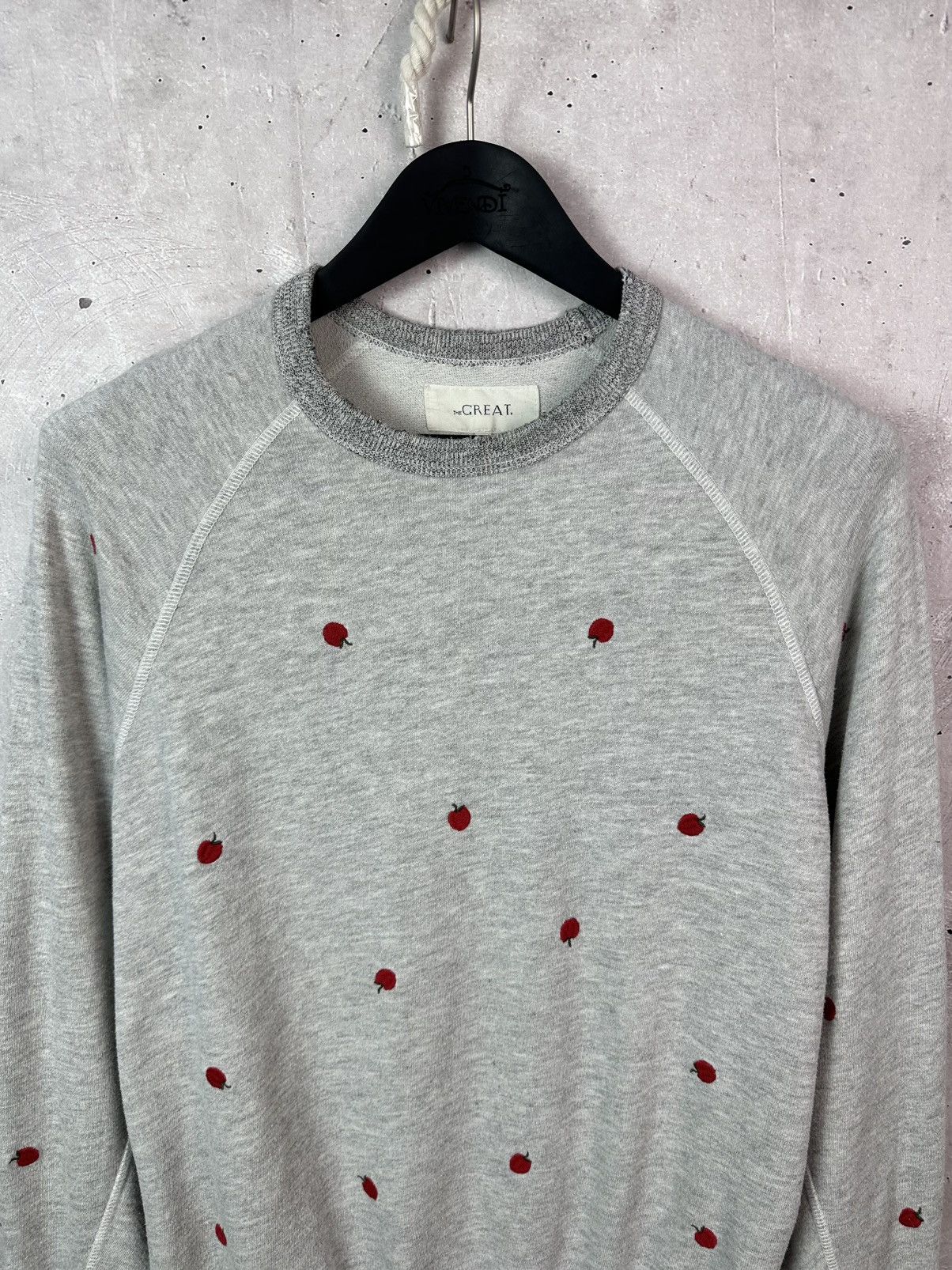 THE GREAT The Great Made in USA Apple Collage Crew Neck Grey Sweater Size M / US 6-8 / IT 42-44 - 2 Thumbnail