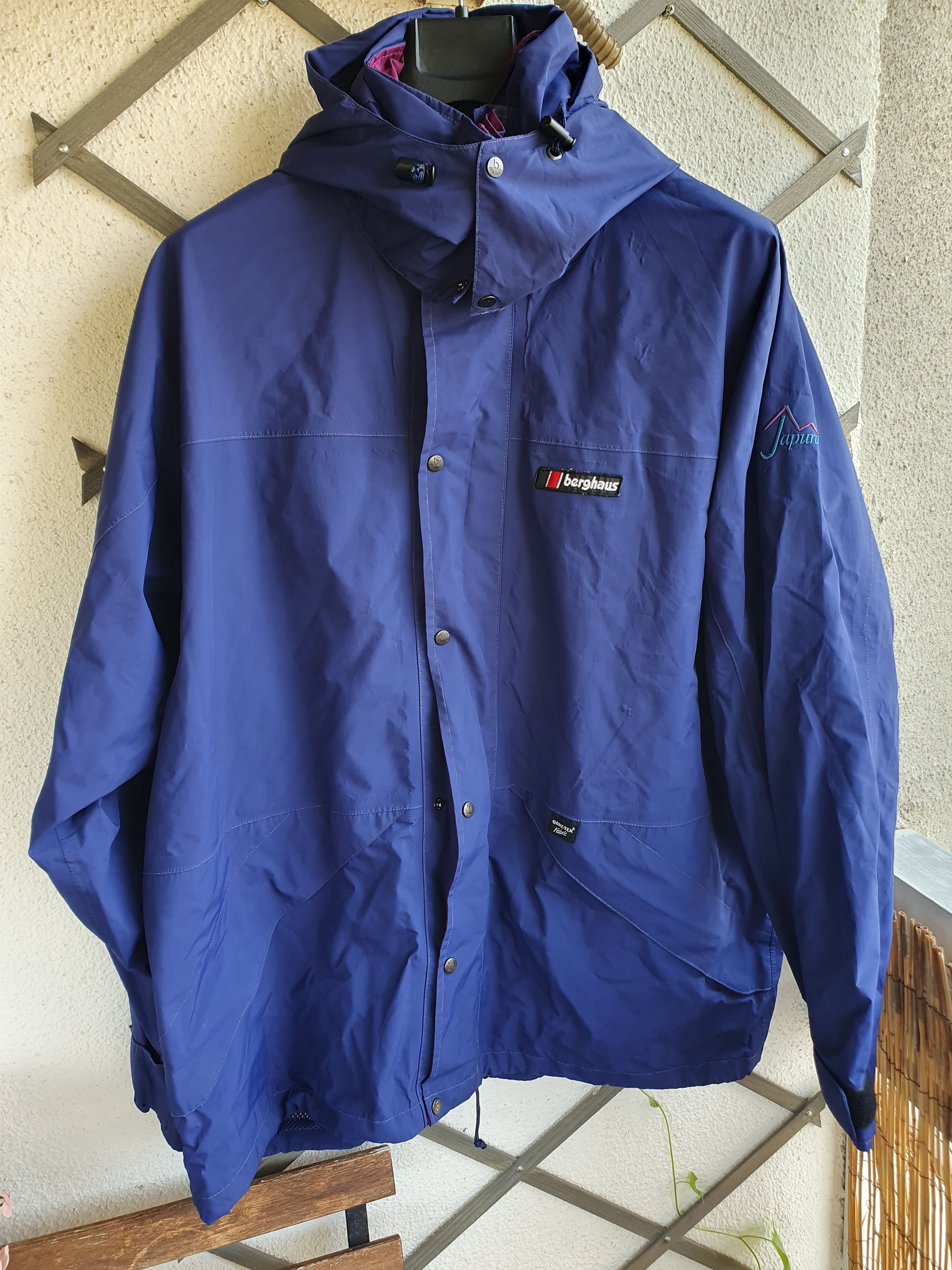 Berghaus Berghaus Japura Gore-tex Vintage Shell jacket sz XL Size US XL / EU 56 / 4 - 1 Thumbnail