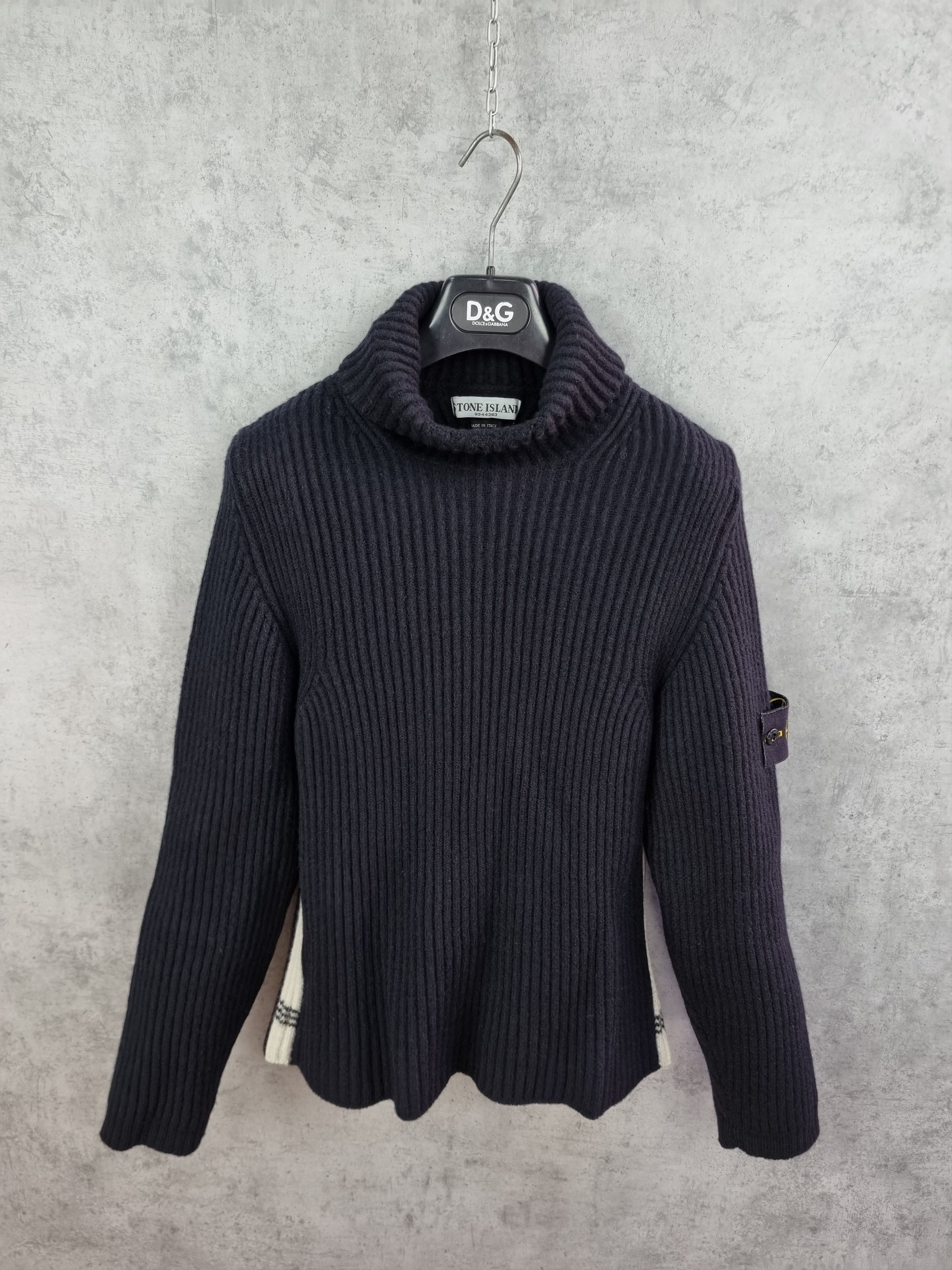 Stone Island × Vintage Stone Island Turtle Neck Wool Sweater Made in Italy Size US S / EU 44-46 / 1 - 3 Thumbnail