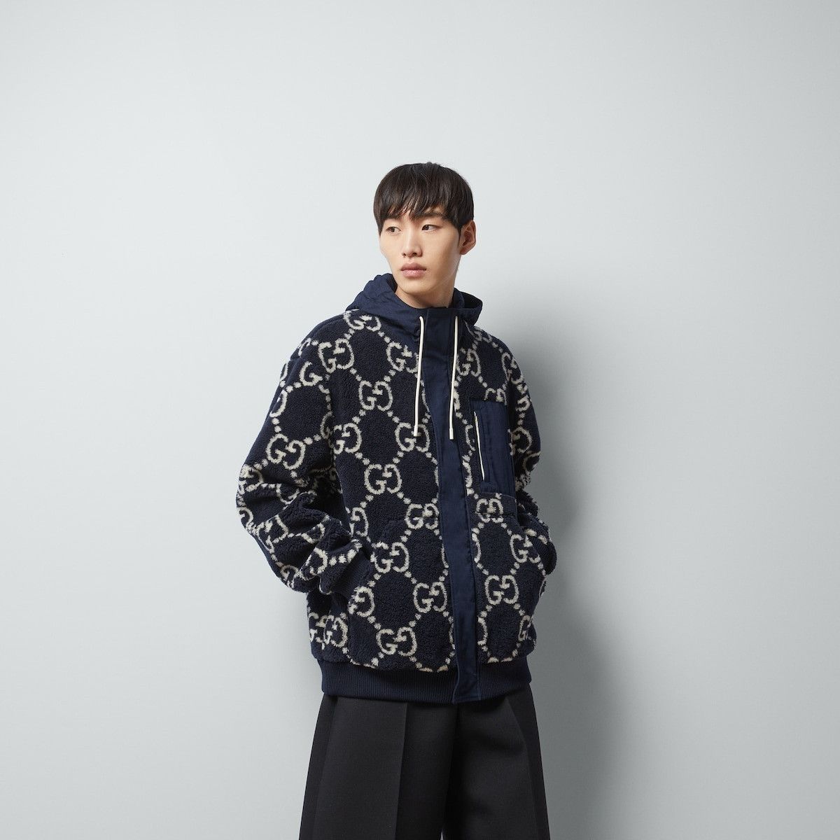 Gucci o1s1wg111025 GG Fuzzy Fabric Jacquard Jacket in Multicolor Size US XXL / EU 58 / 5 - 5 Thumbnail