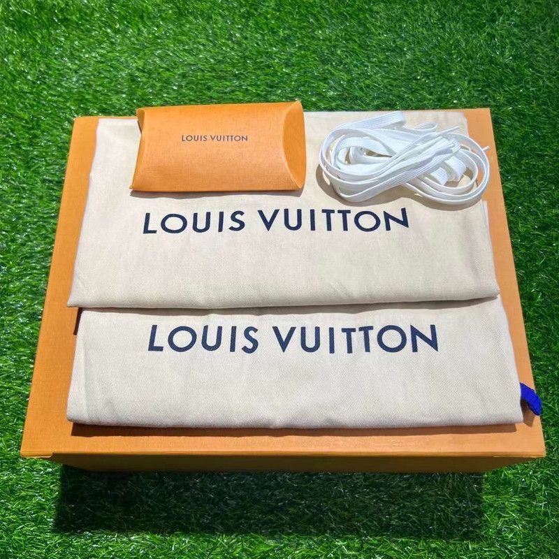 Louis Vuitton Louis Vuitton Classic Retro Style Sneakers for Men -2508 Size US 10.5 / EU 43-44 - 9 Thumbnail