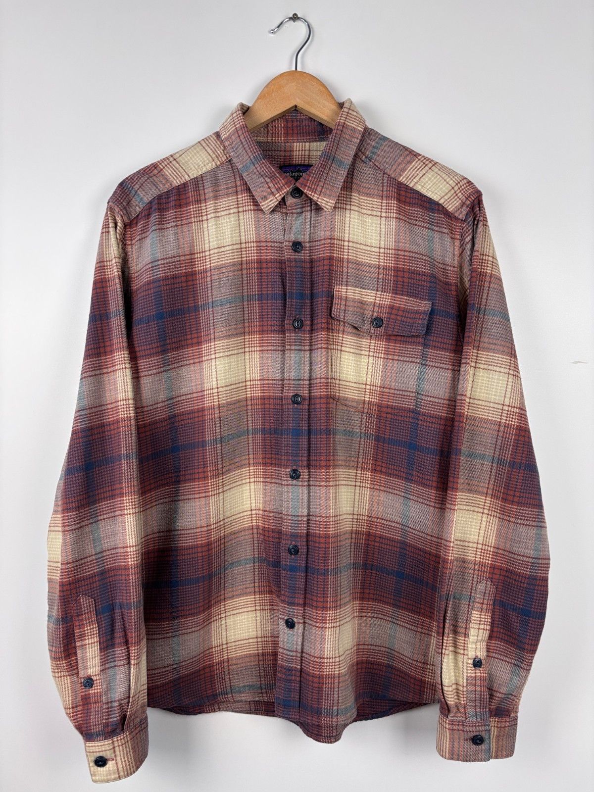 Patagonia Worn Wear Fjord Flannel Shirt Organic Cotton M