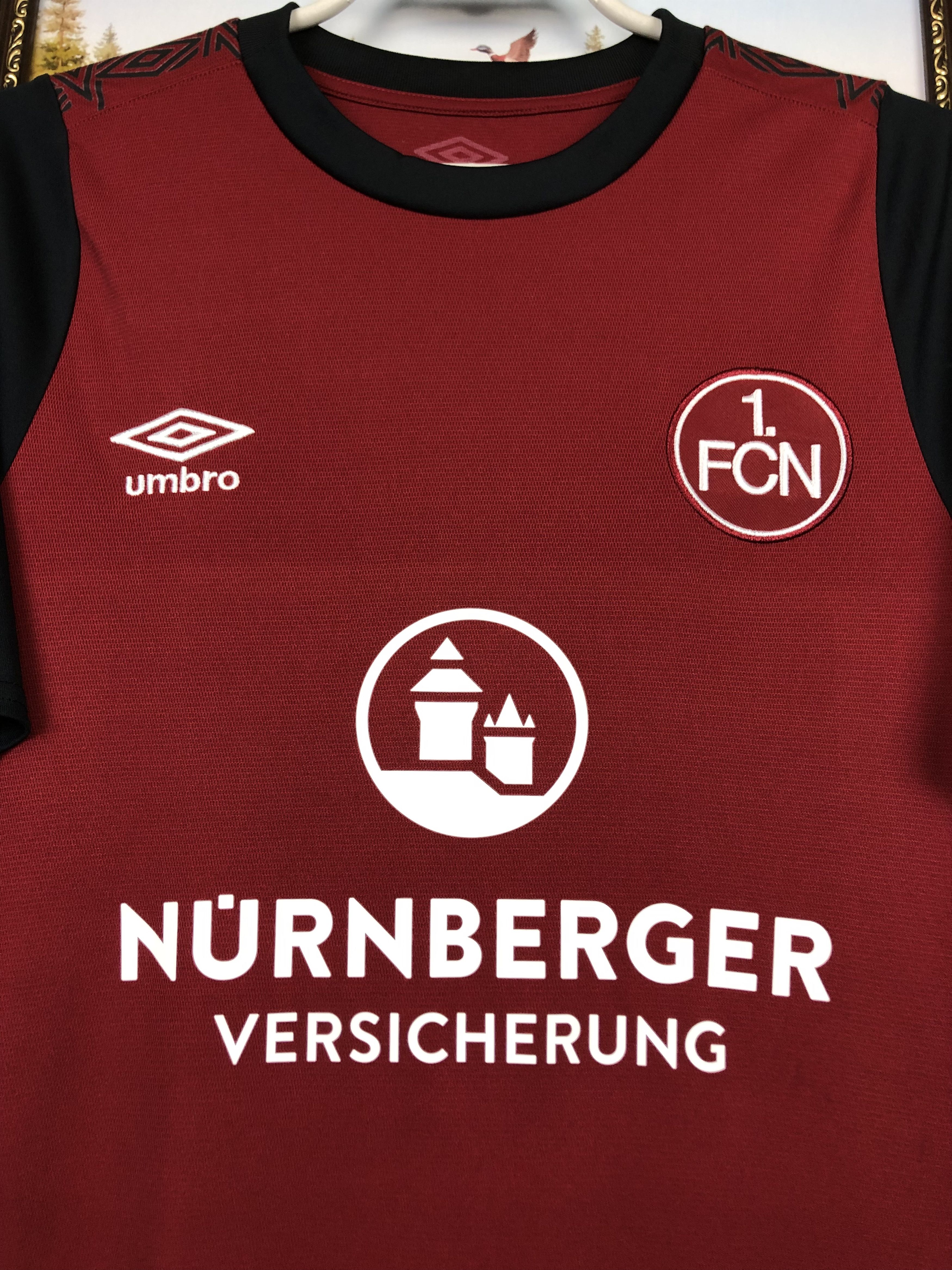 Umbro Nurnberg Home football shirt 2019 Soccer Umbro Jersey Trikot Size US S / EU 44-46 / 1 - 3 Thumbnail