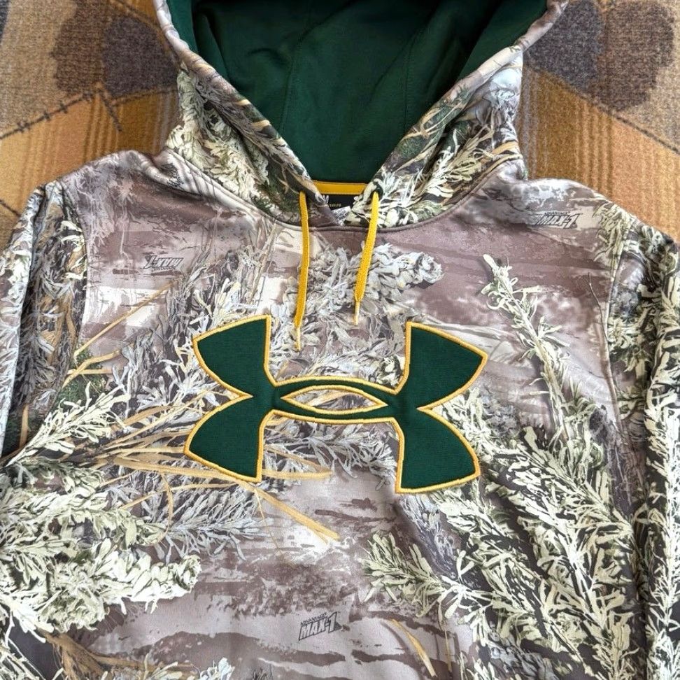 Under Armour VINTAGE Under Armour Mens Hoodie Camouflage Camouflage Pattern Pullover Drawstring Regular M Brown Short Sleeves? Size US M / EU 48-50 / 2 - 3 Thumbnail