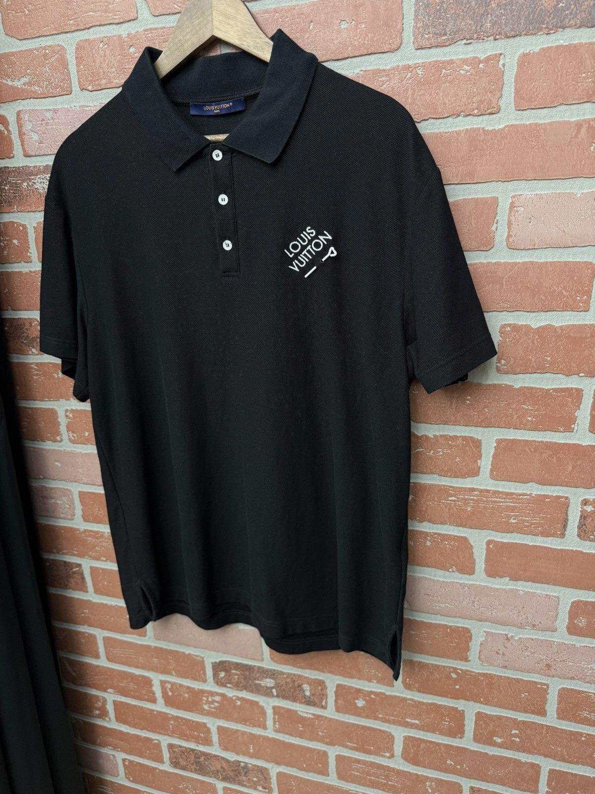 Louis Vuitton Louis Vuitton x Virgil Abloh Back Polo Tee Size L Size US L / EU 52-54 / 3 - 3 Thumbnail